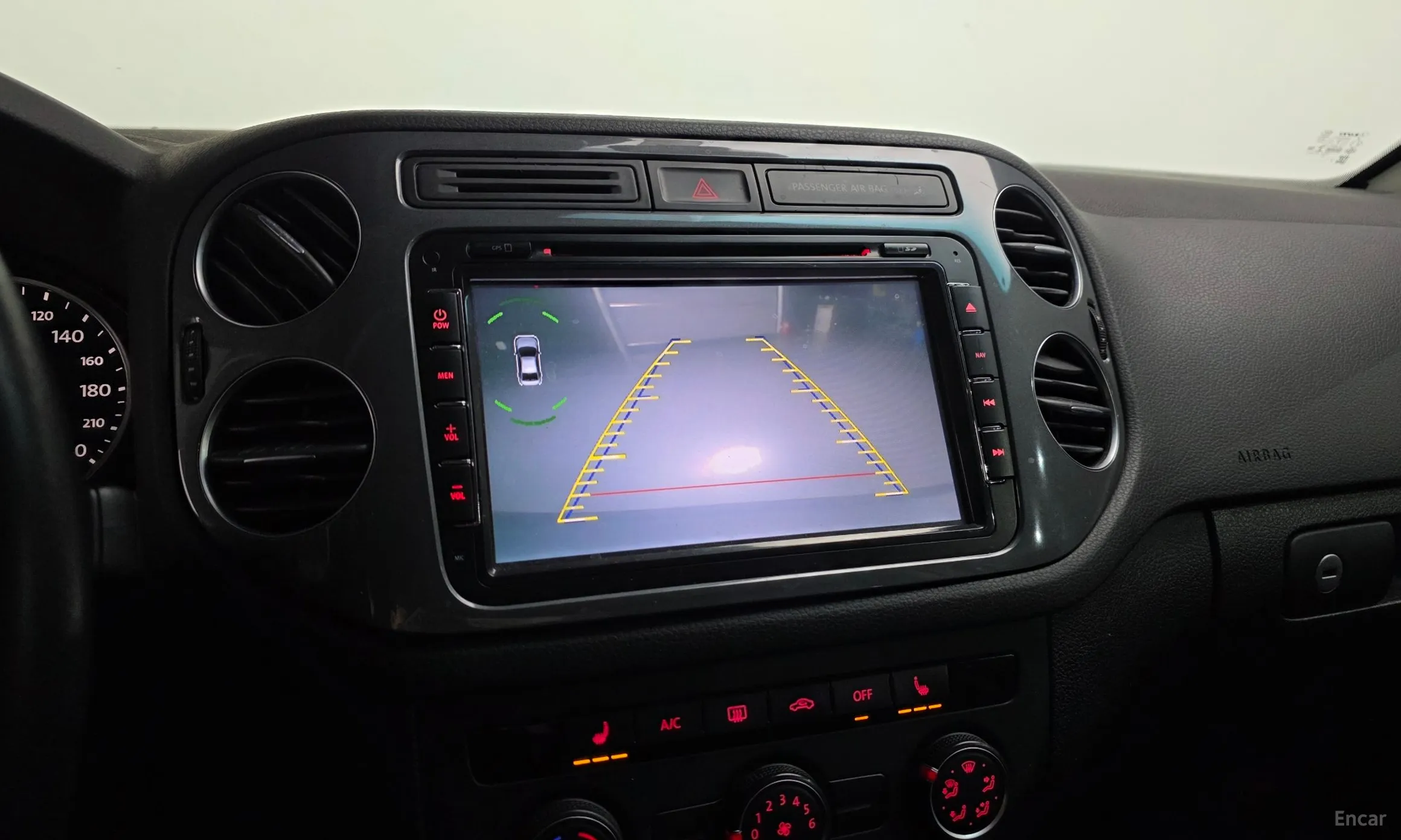 Volkswagen New Tiguan превью 15