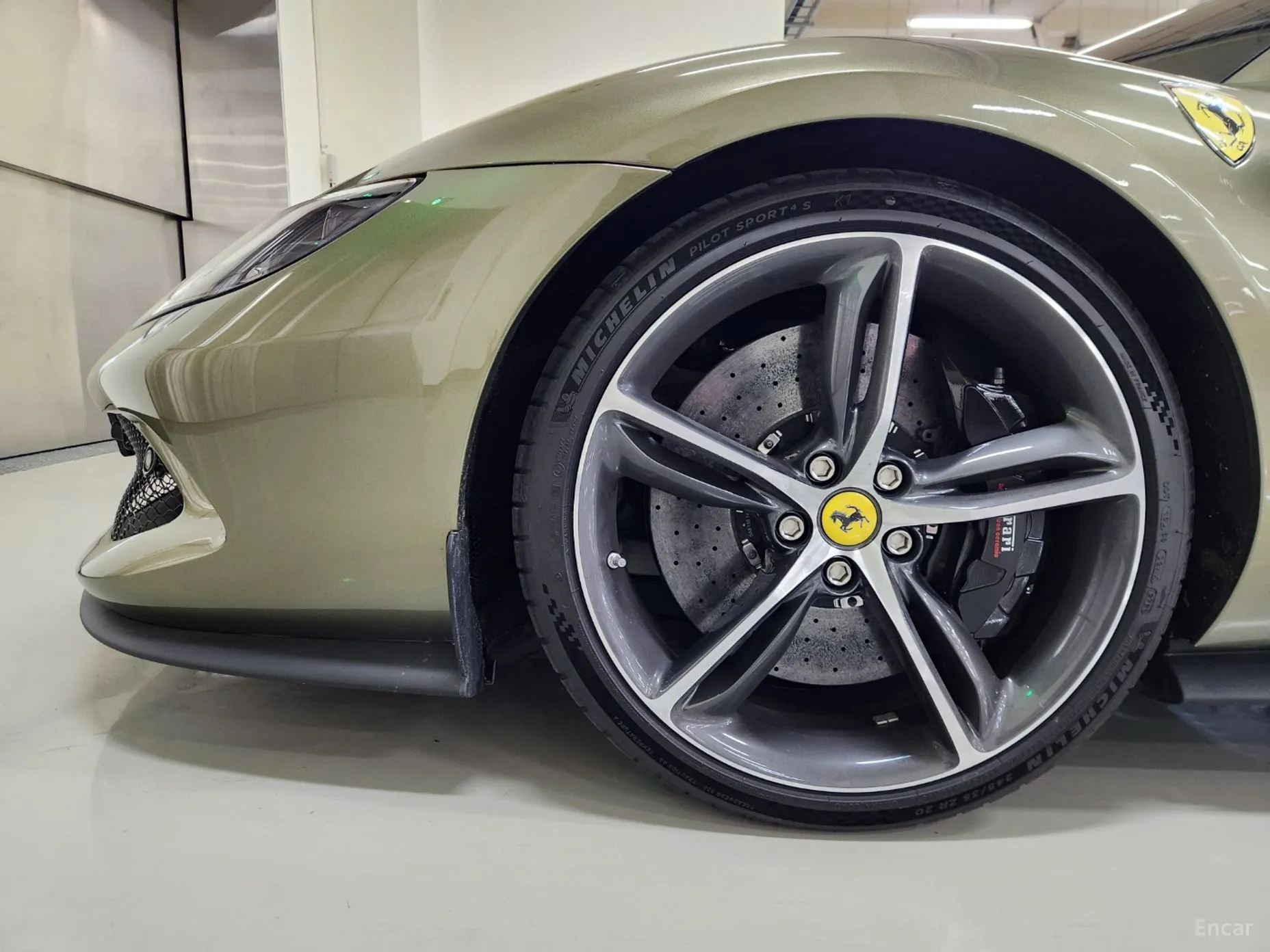Ferrari 296 GTS превью 20