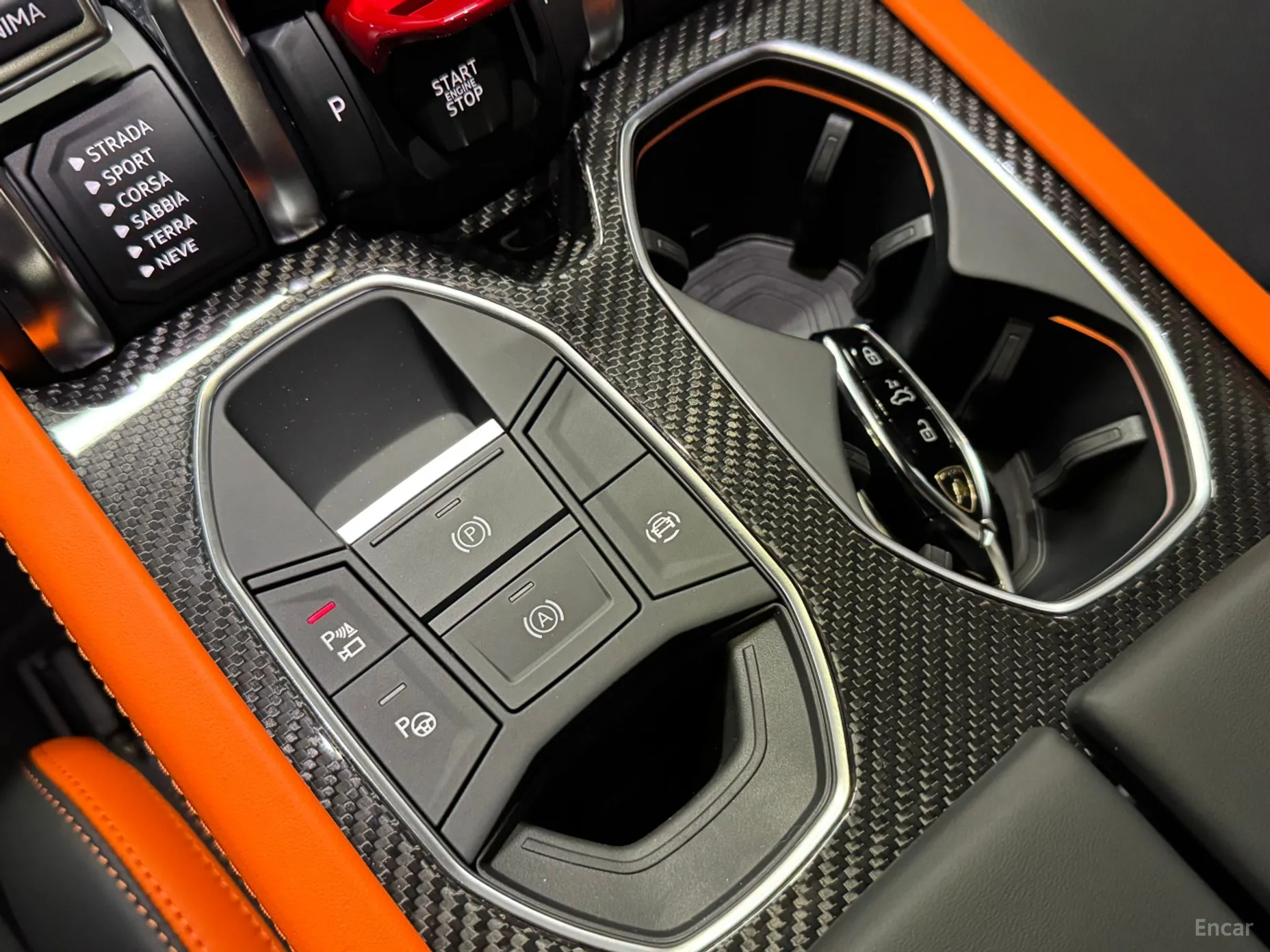 Lamborghini Urus превью 11