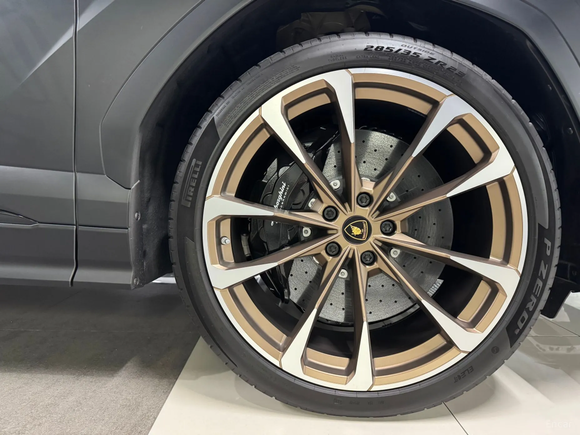Lamborghini Urus превью 16