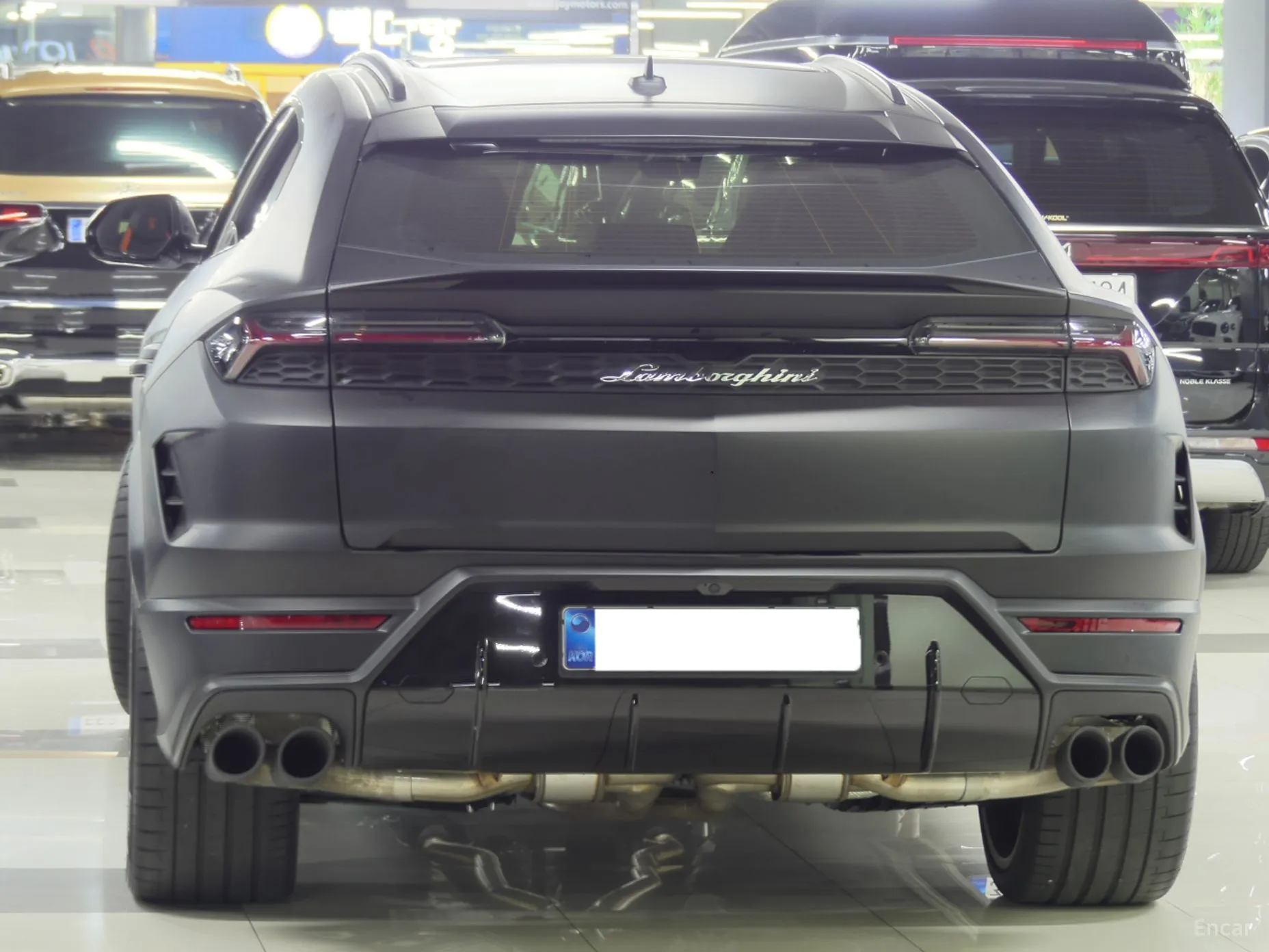 Lamborghini Urus превью 3