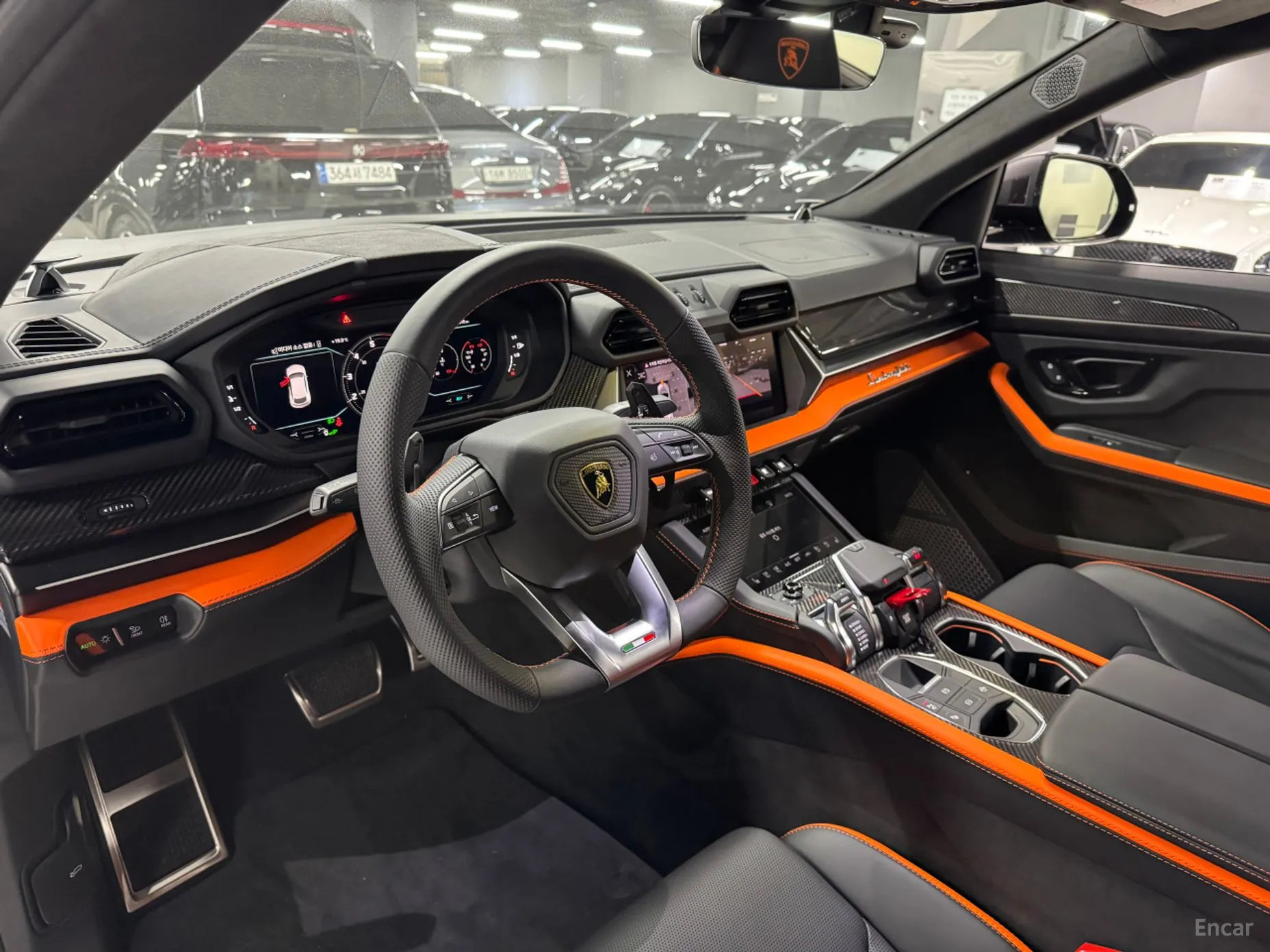 Lamborghini Urus превью 4