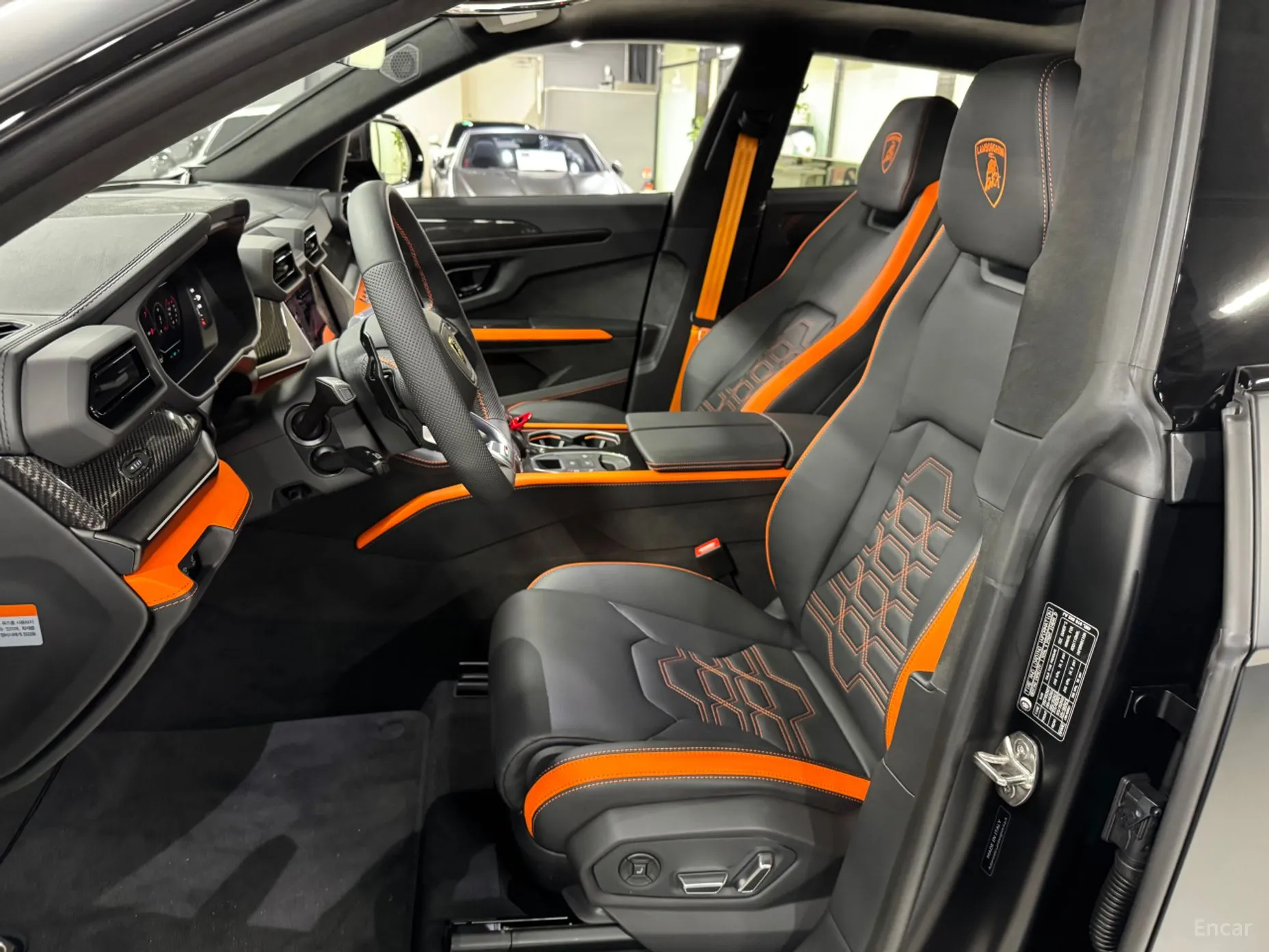 Lamborghini Urus превью 7