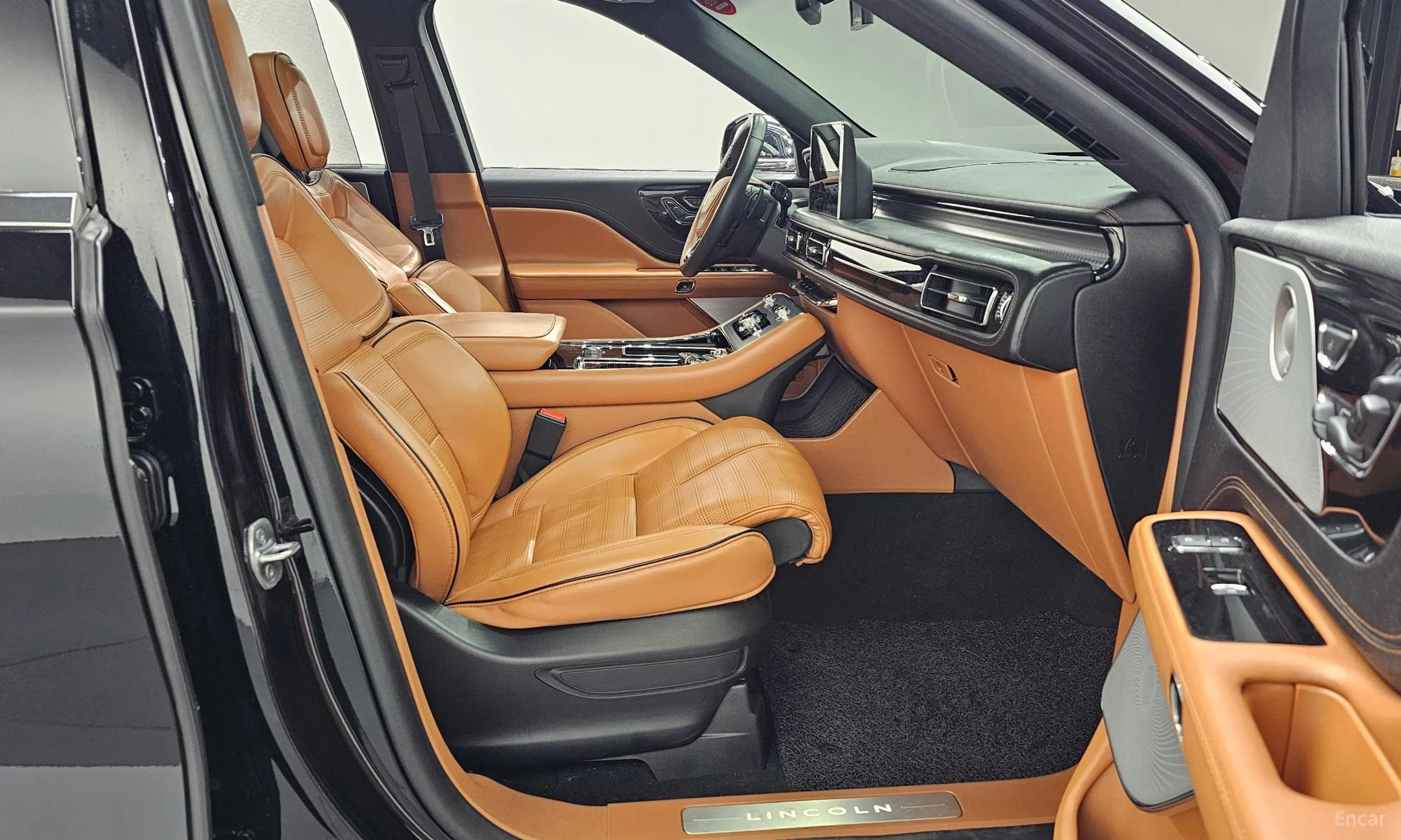 Lincoln Aviator 2nd Generation превью 10