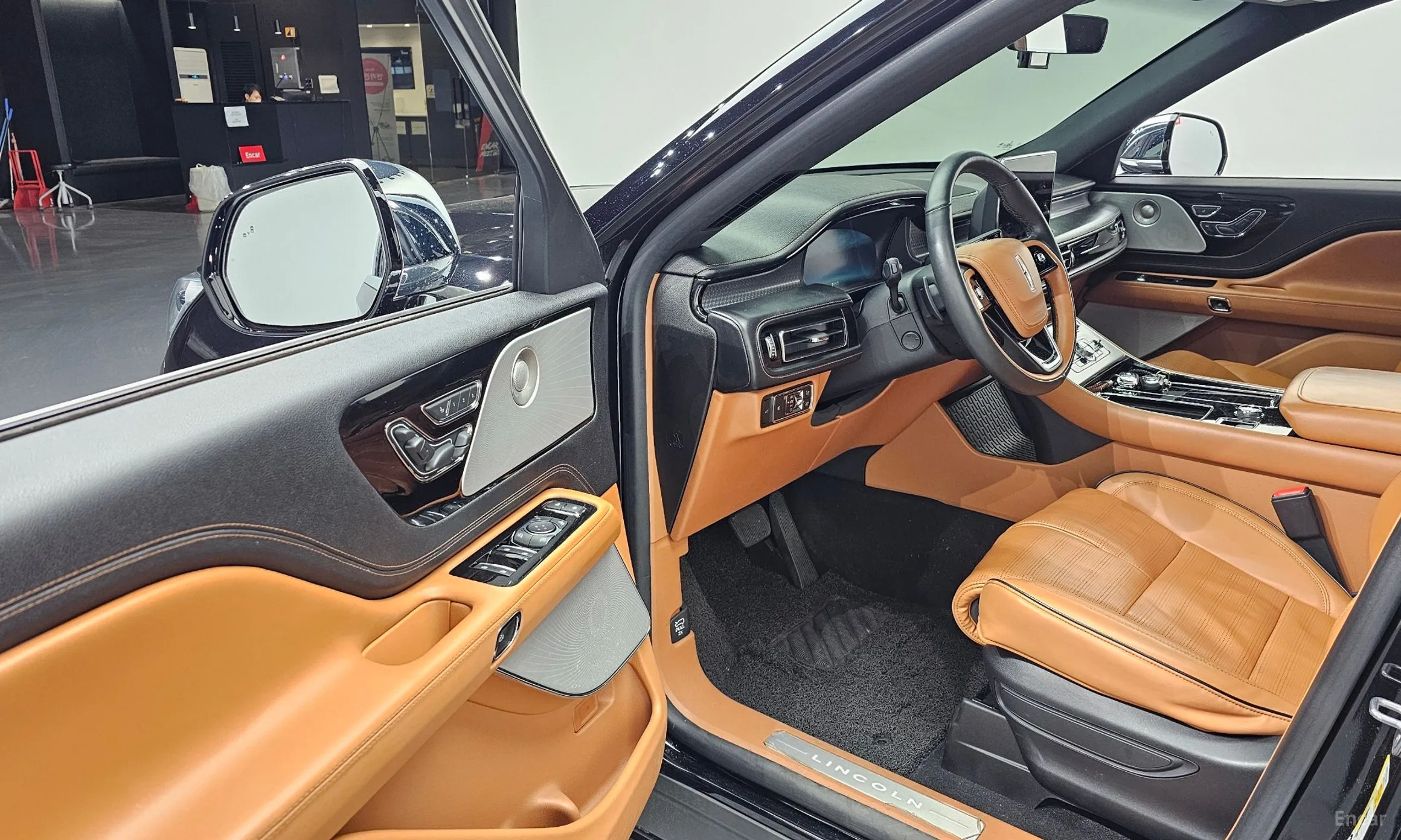 Lincoln Aviator 2nd Generation превью 11