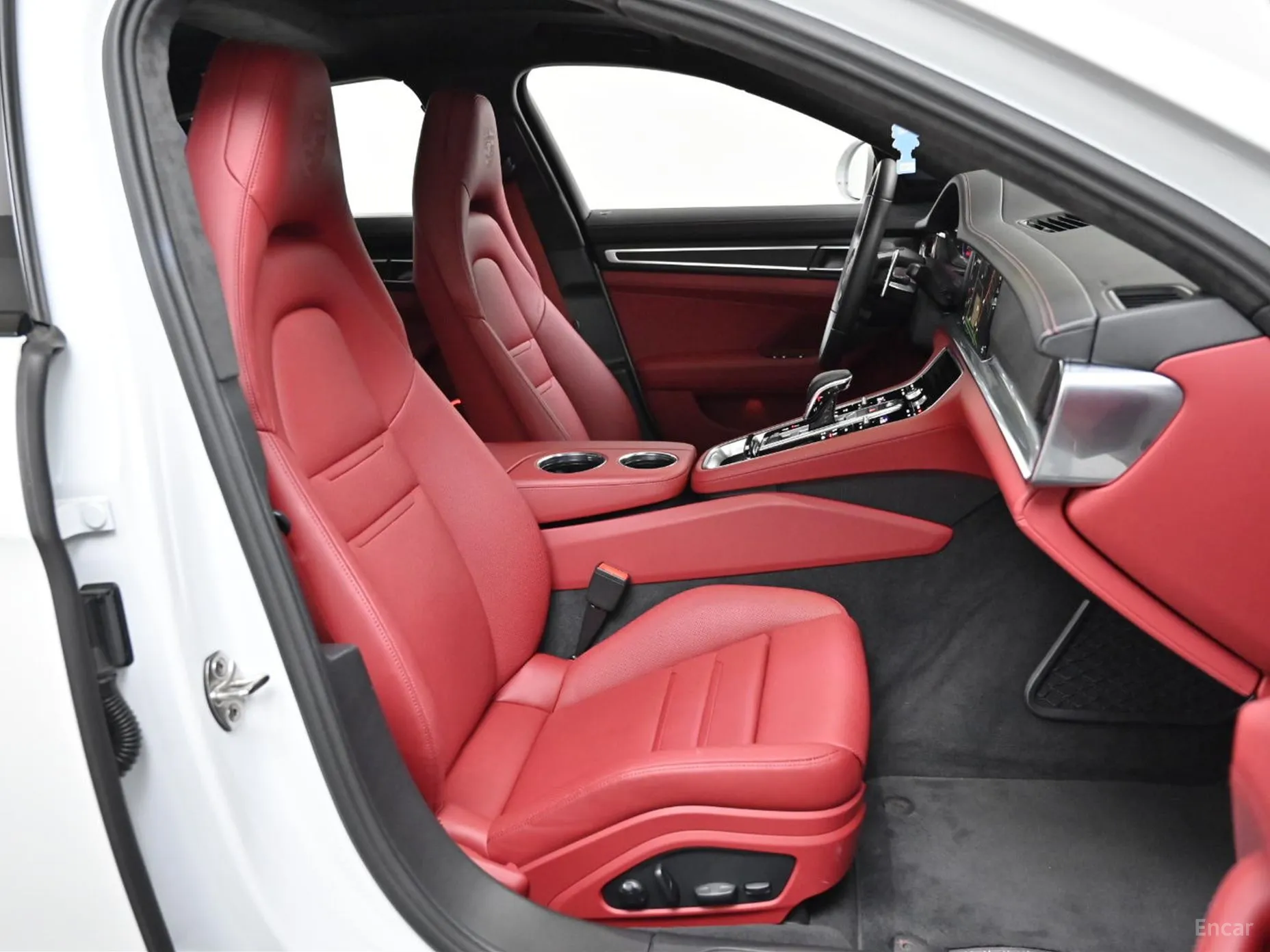 Porsche Panamera (971) превью 10