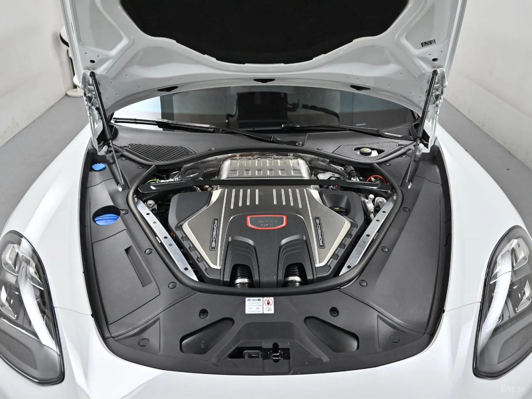 Porsche Panamera (971) превью 6