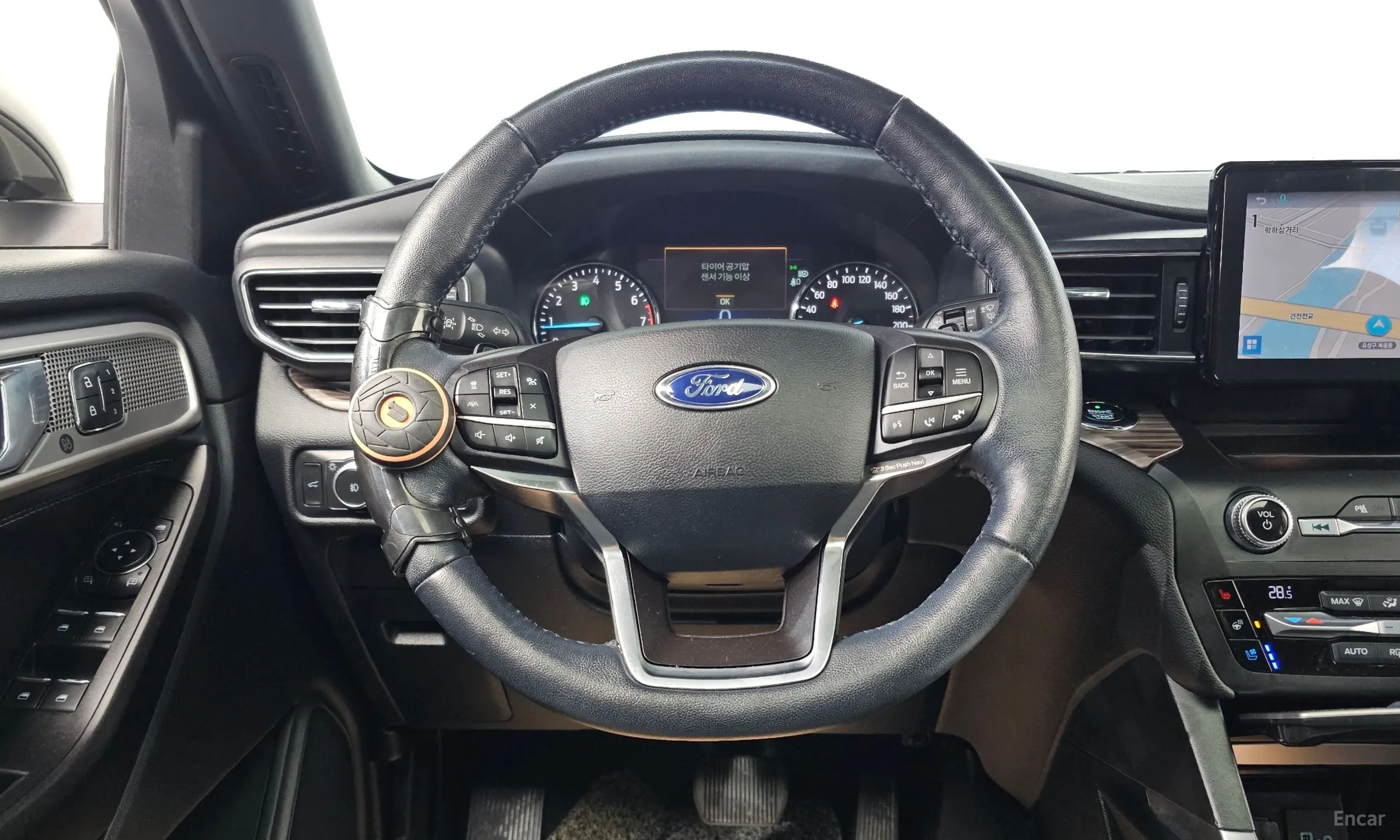 Ford Explorer 6th Generation превью 14
