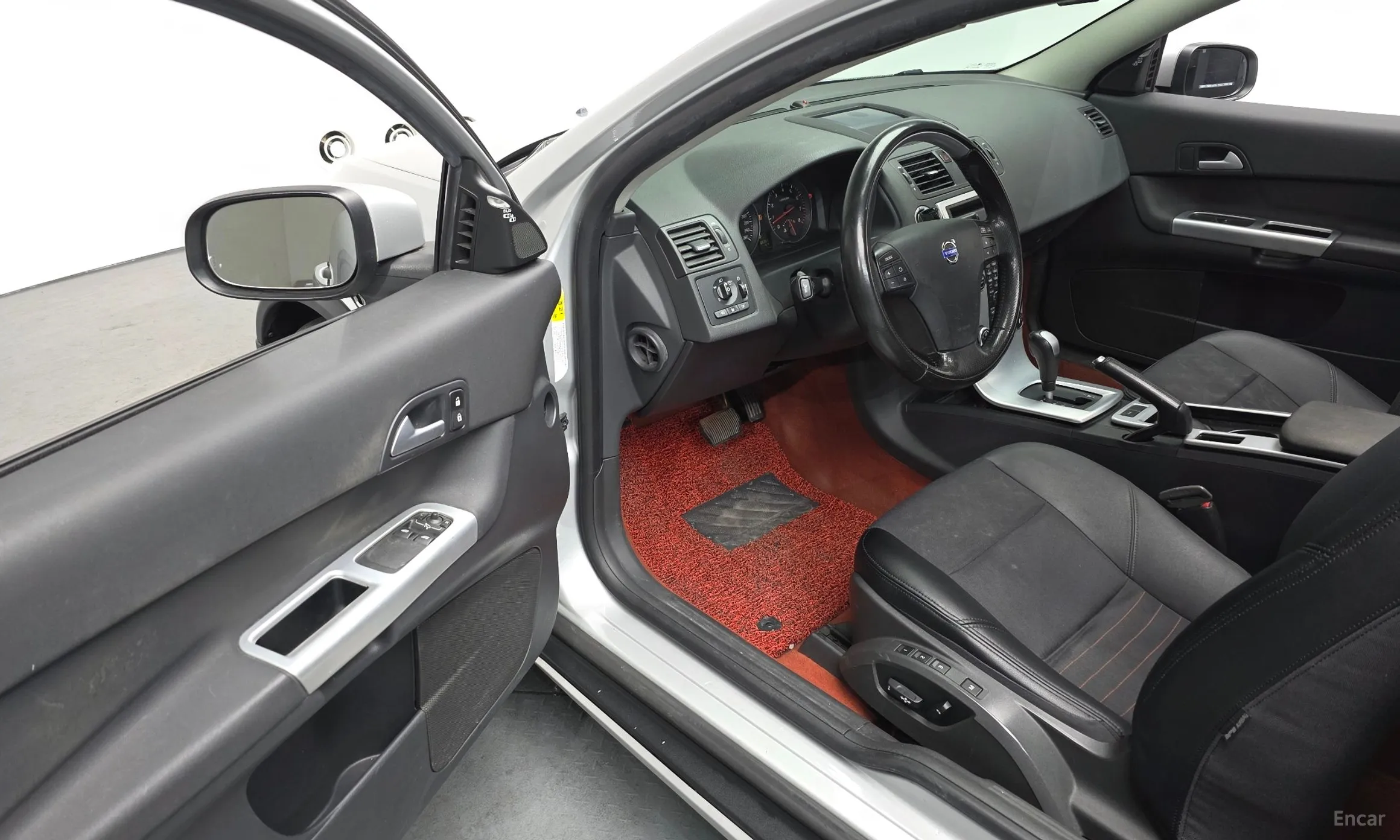 Volvo C30. превью 12