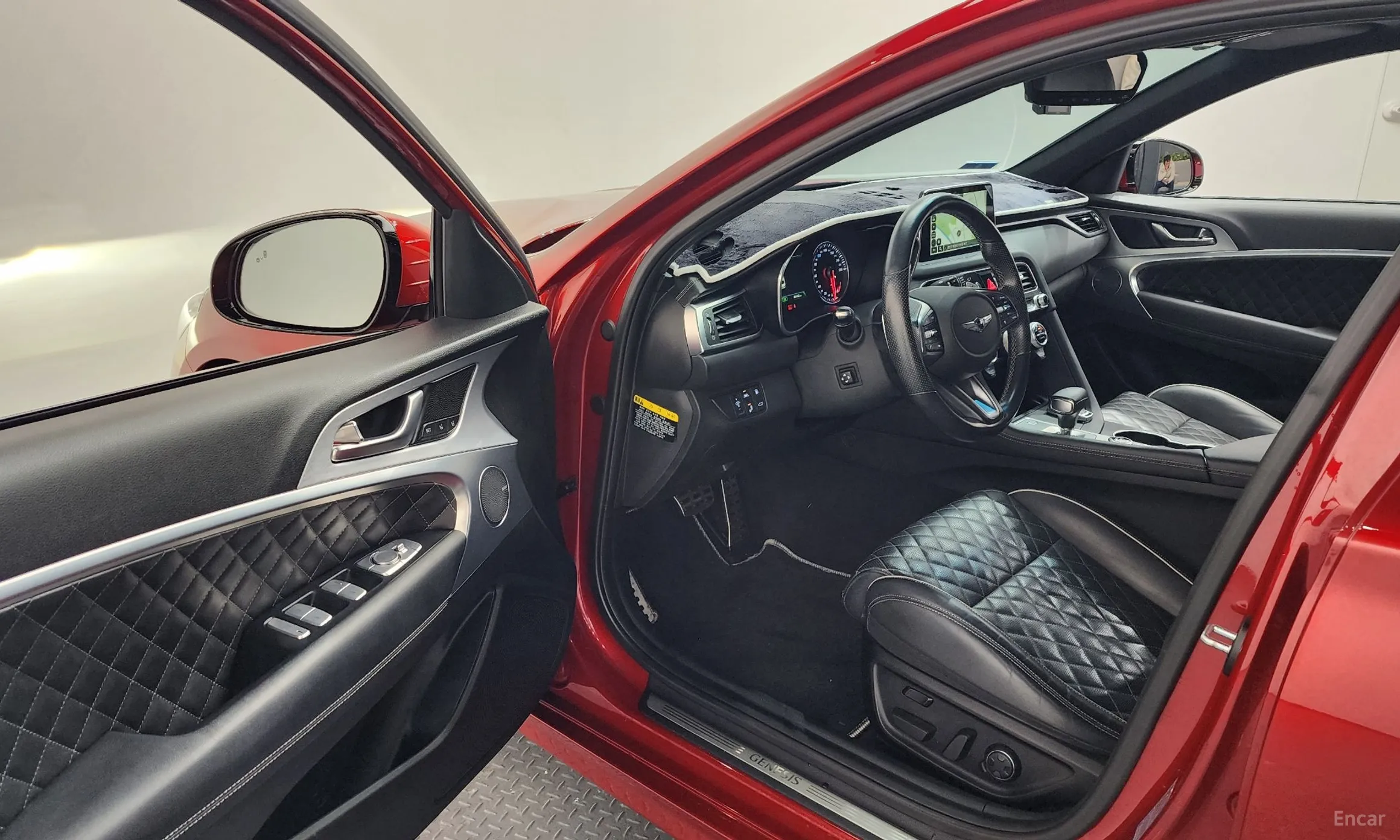 Genesis G70 превью 10