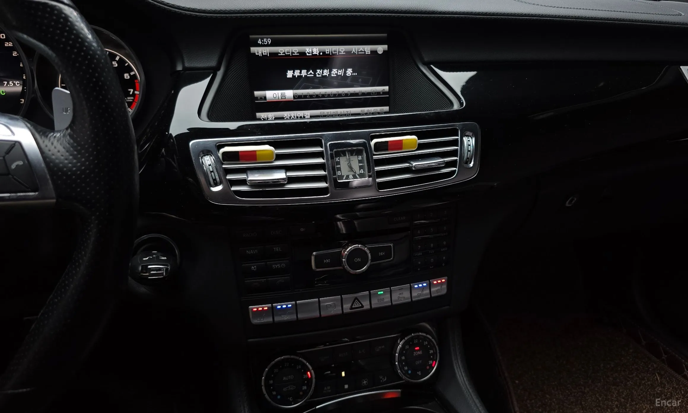 Mercedes Benz CLS-Class W218 превью 16