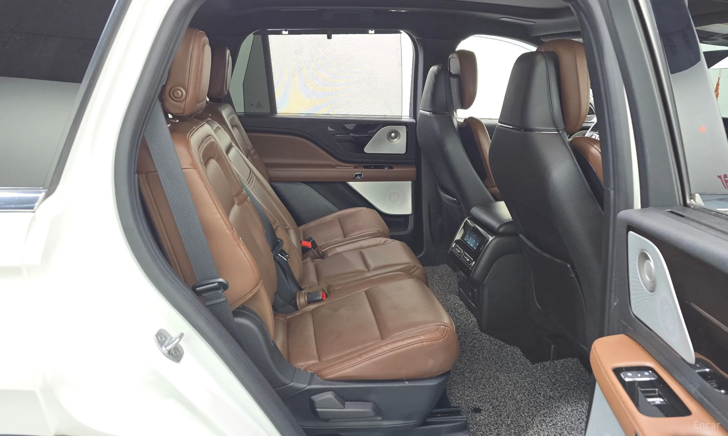 Lincoln Aviator 2nd Generation превью 12
