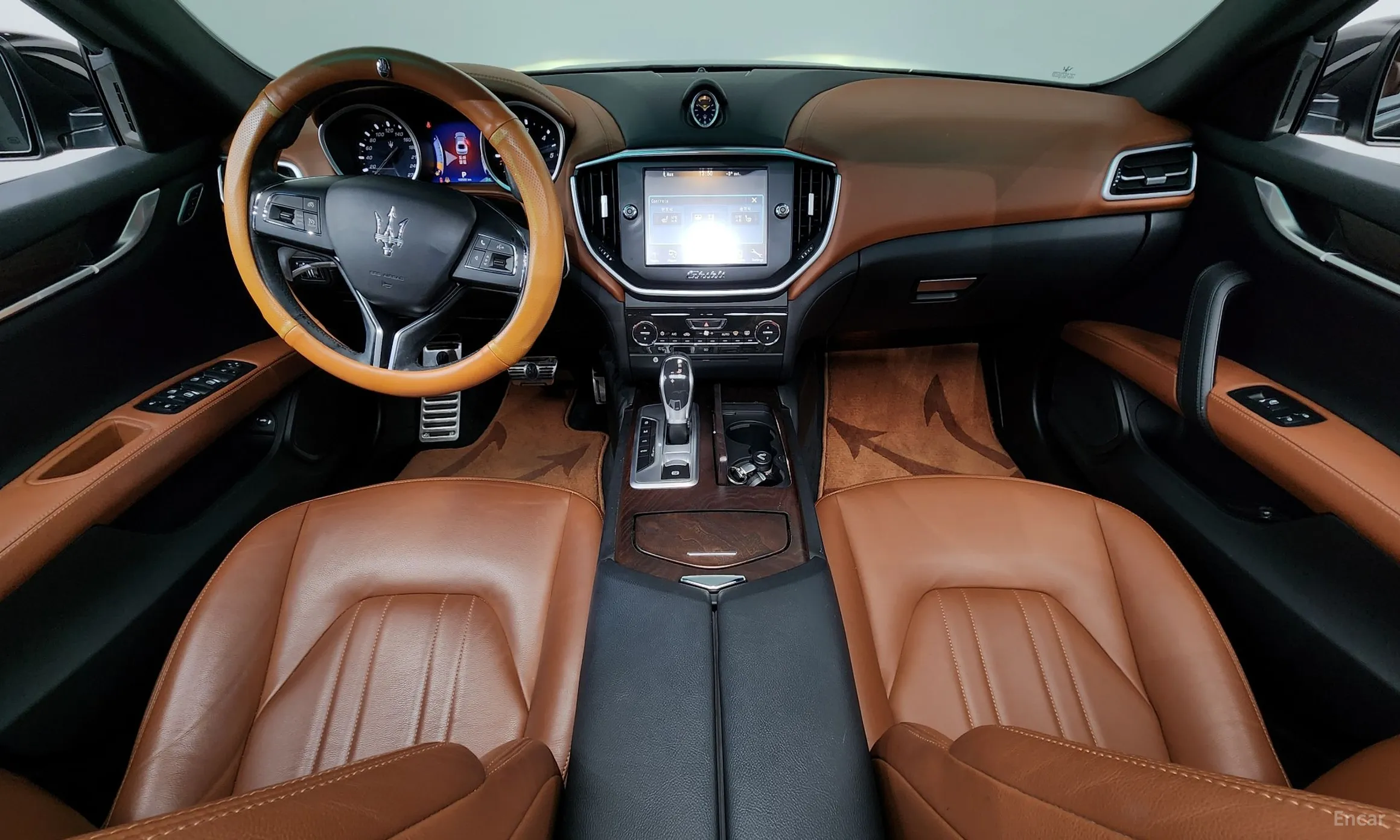 Maserati Ghibli превью 7