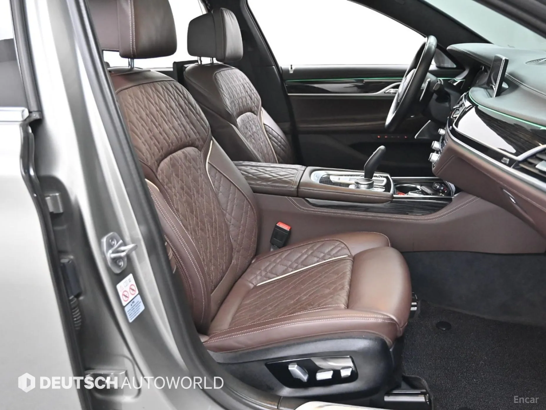 BMW 7 Series (G11) превью 10