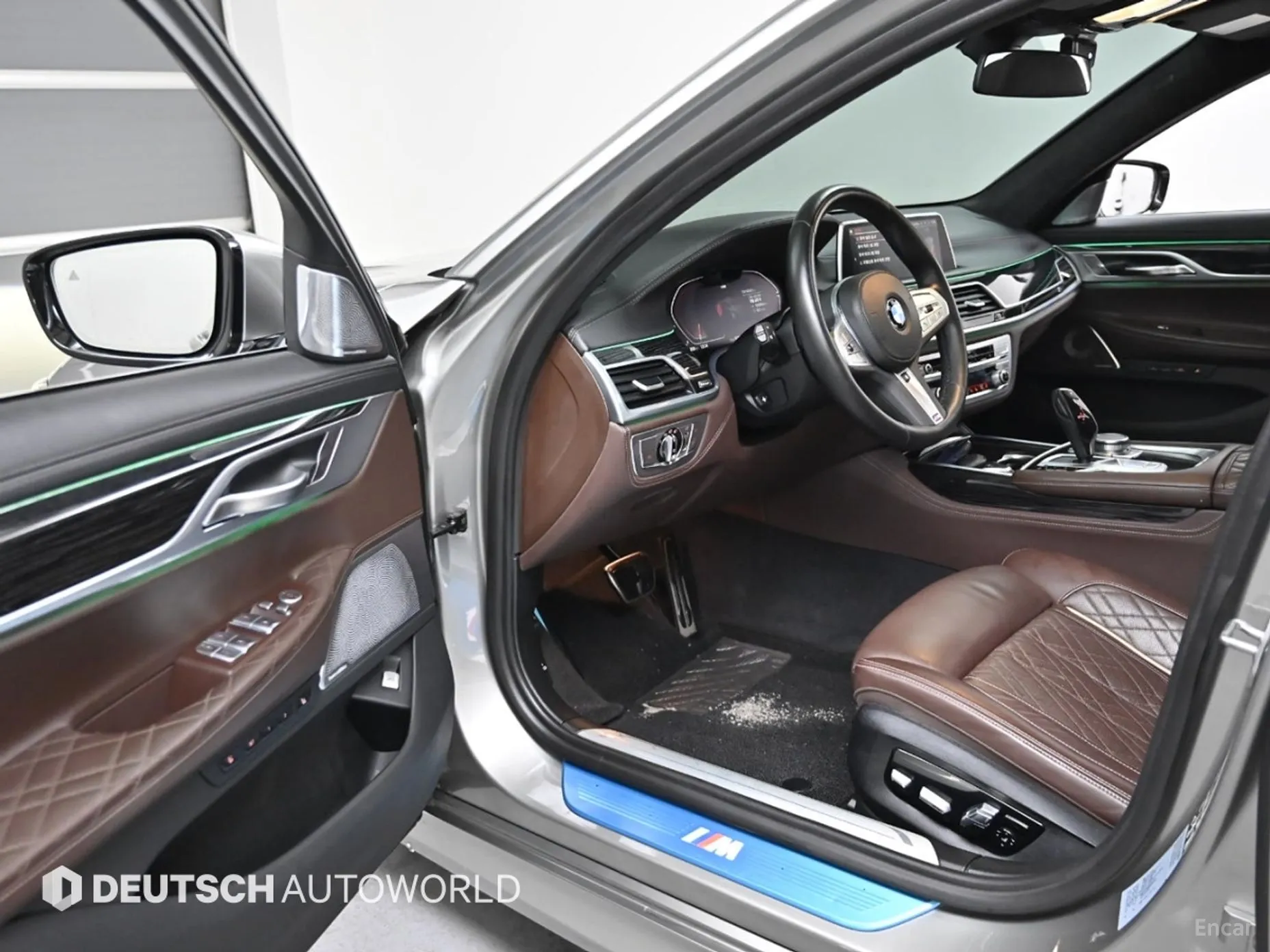 BMW 7 Series (G11) превью 11