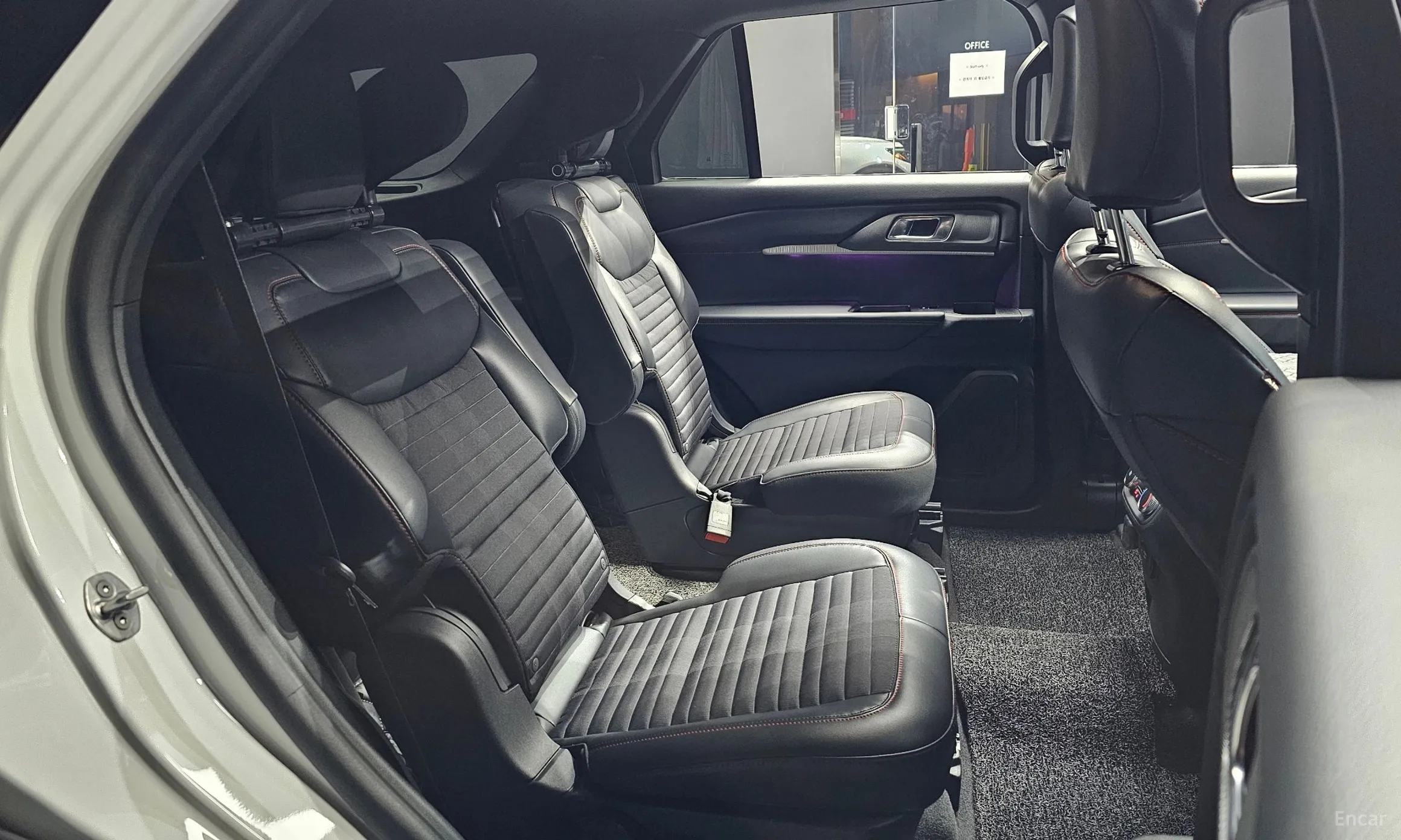 Ford Explorer 6th Generation превью 12