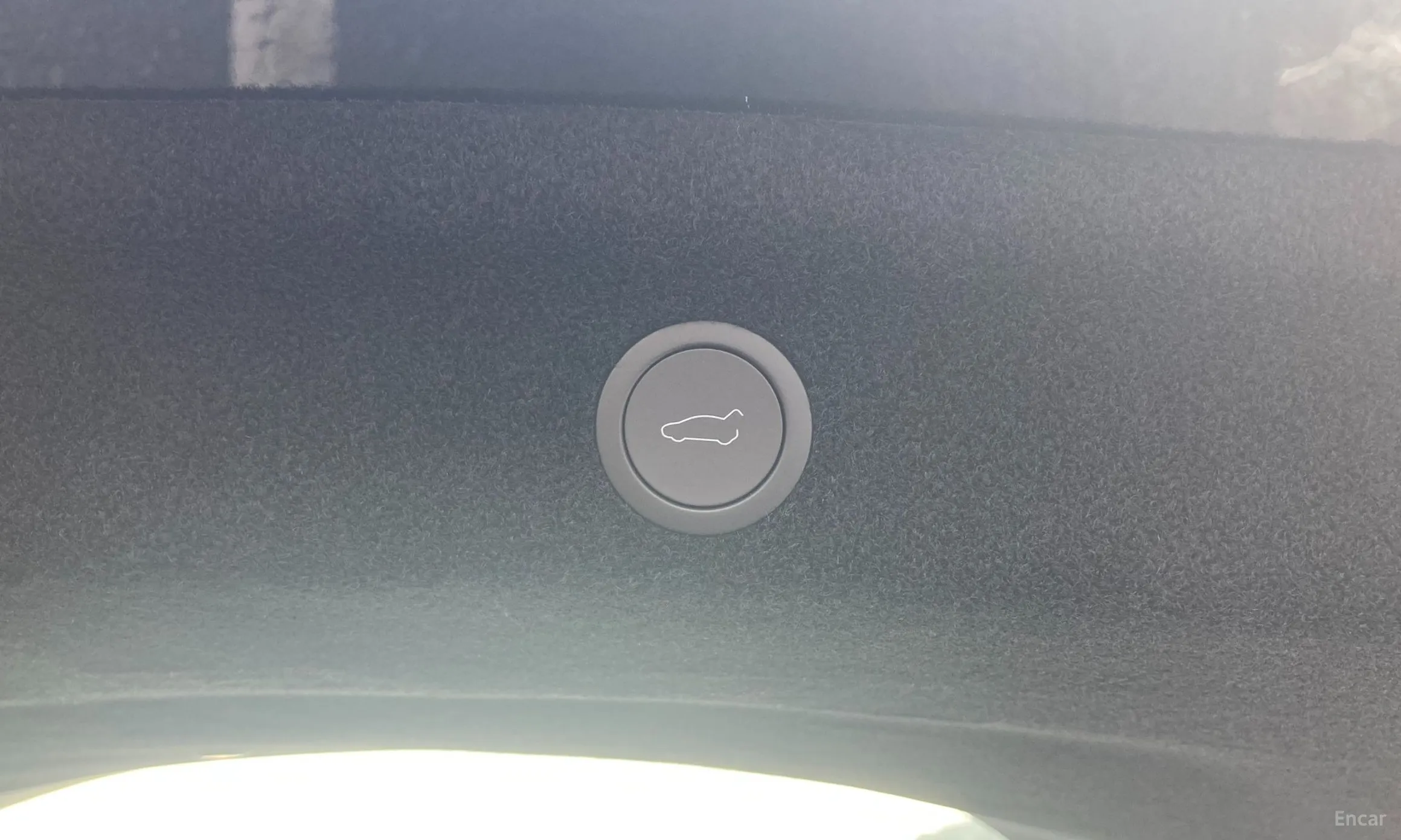 Tesla Model Y превью 18