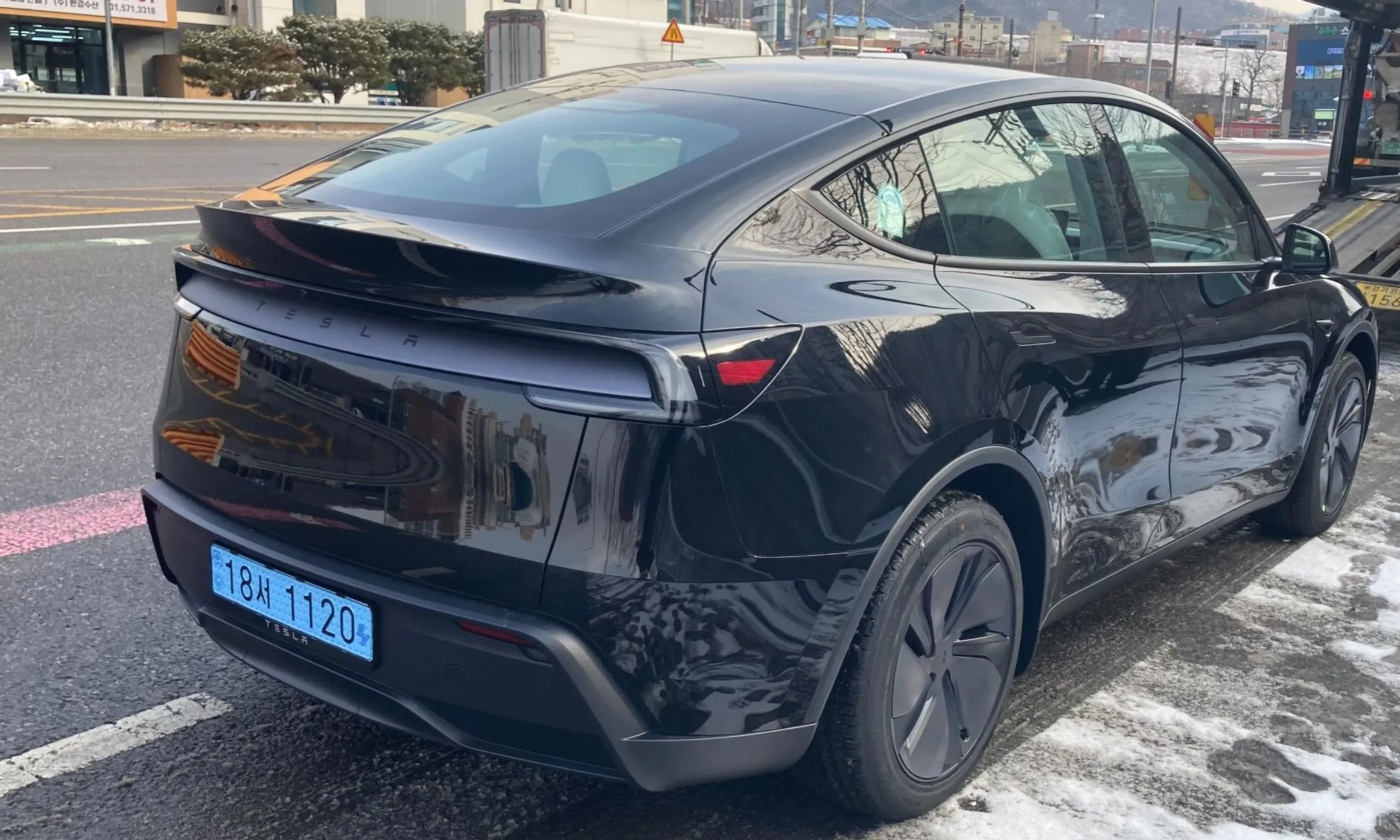 Tesla Model Y превью 5