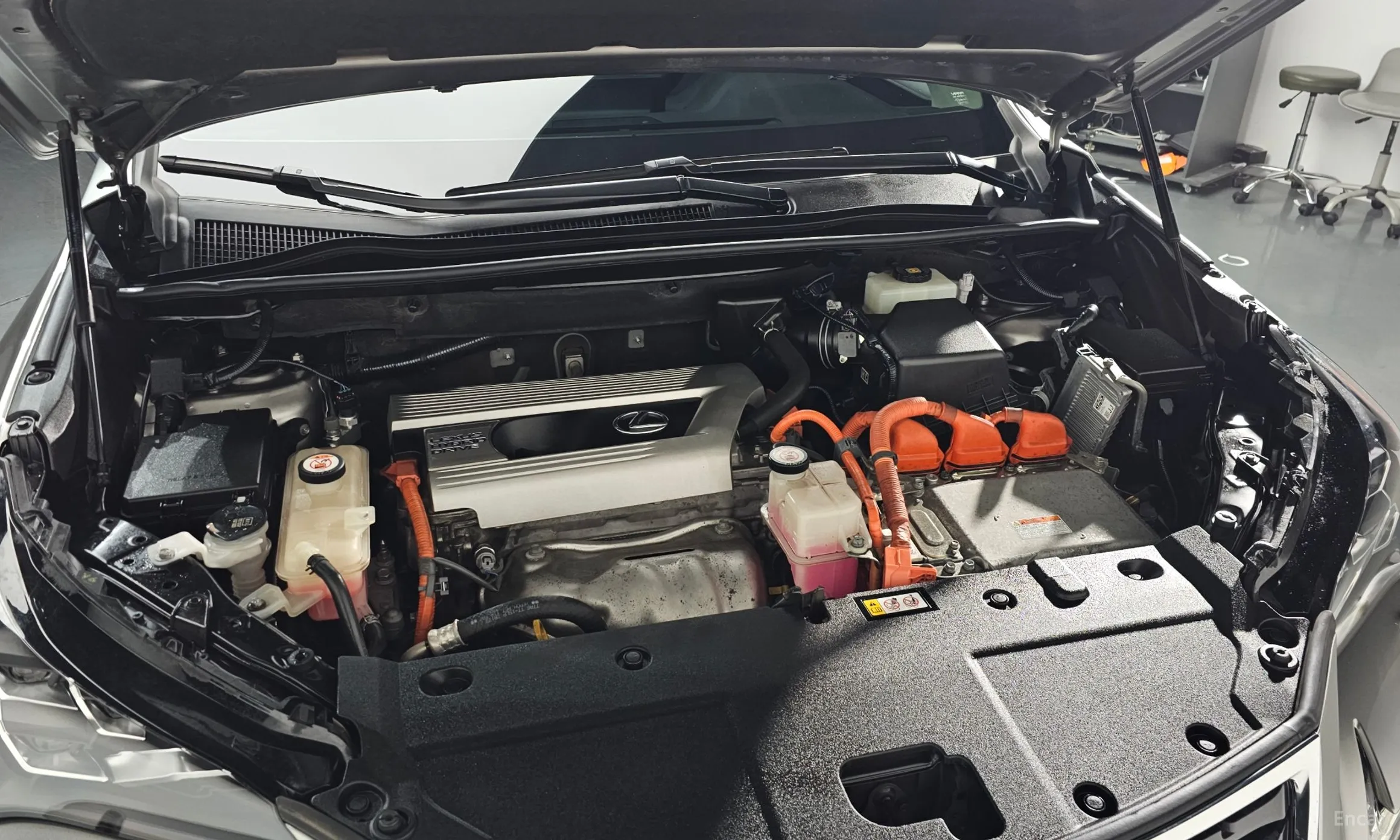 Lexus NX300h превью 6