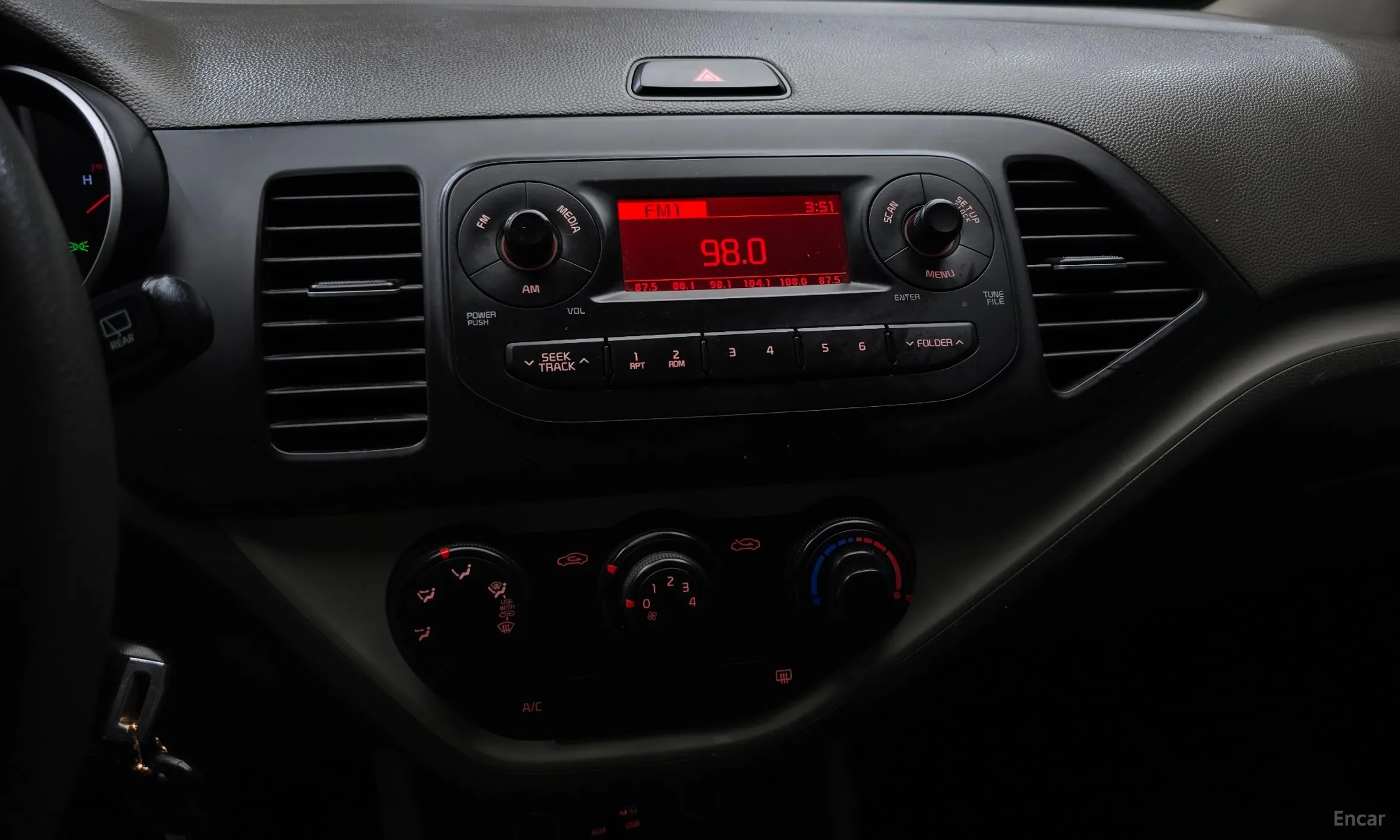 Kia Morning превью 15