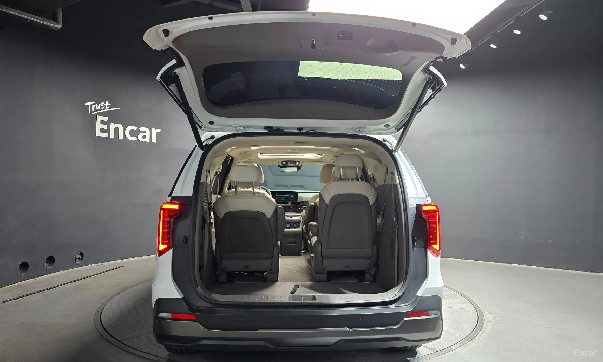 Kia Carnival 4th Generation превью 20