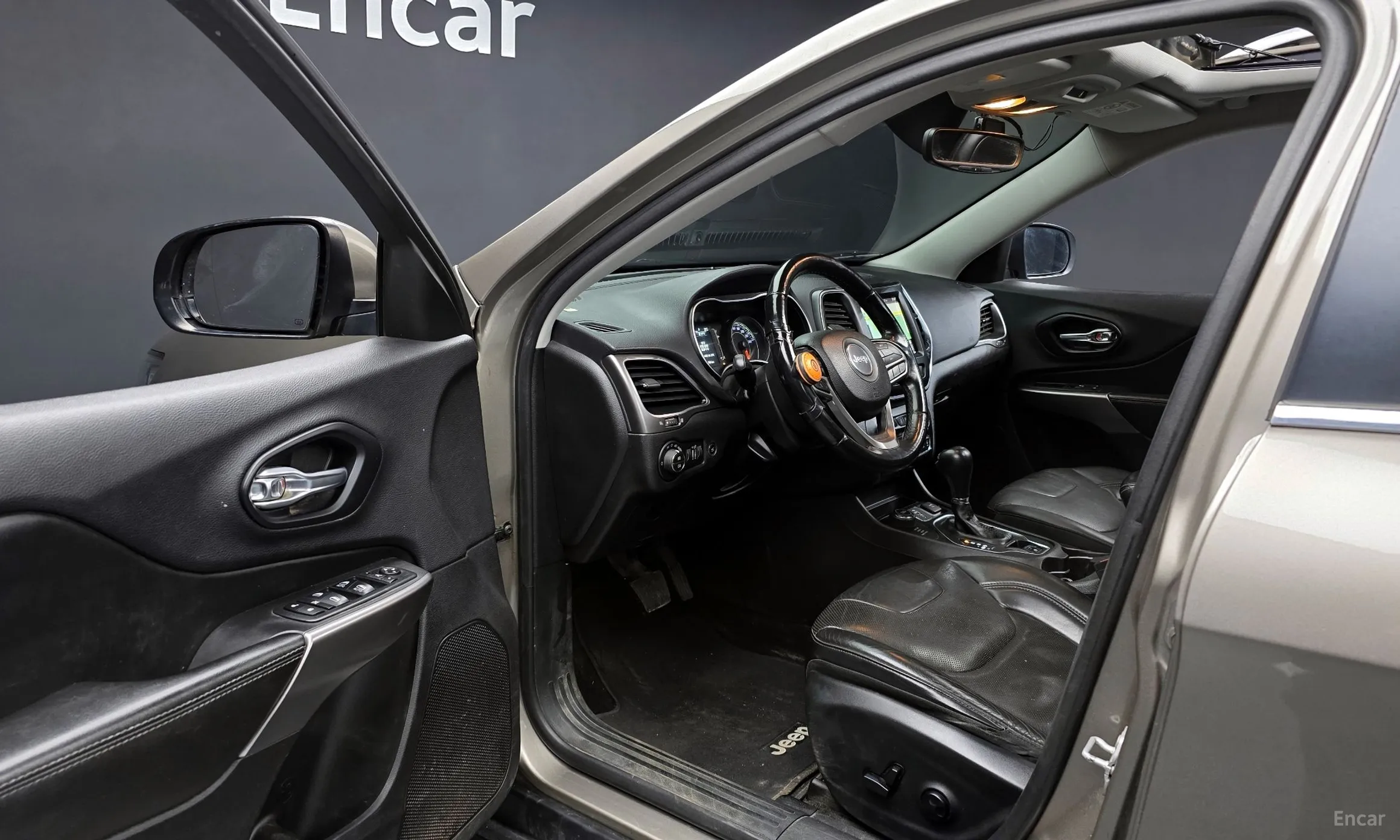 Jeep Cherokee (KL) превью 10
