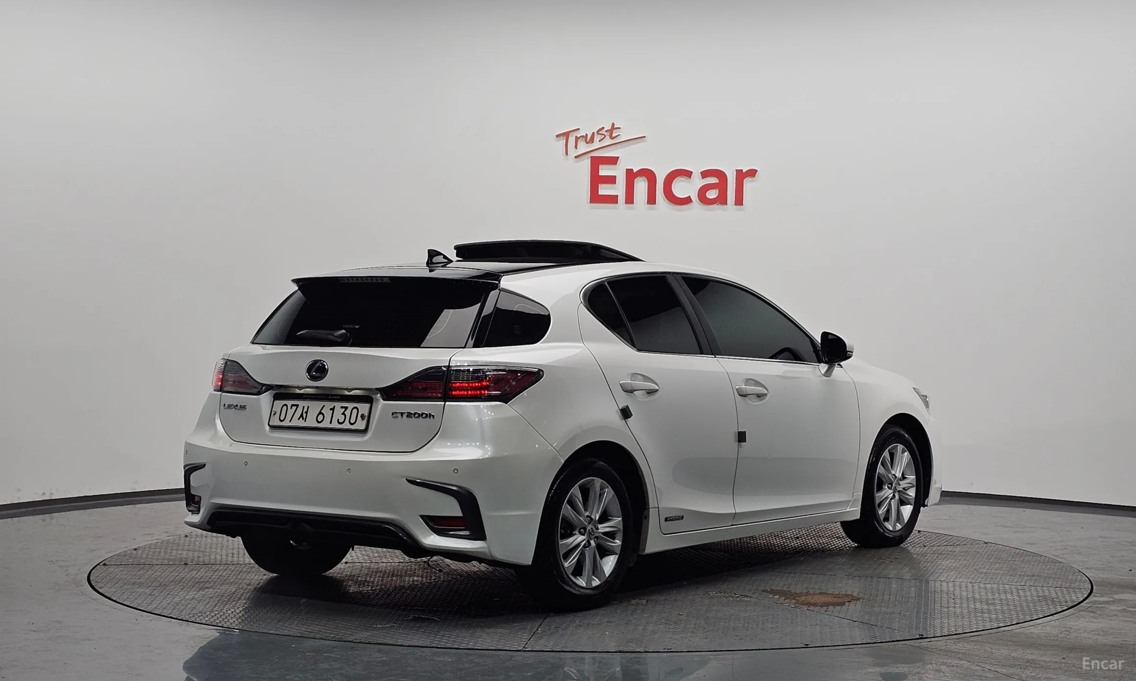 Lexus CT200h превью 2