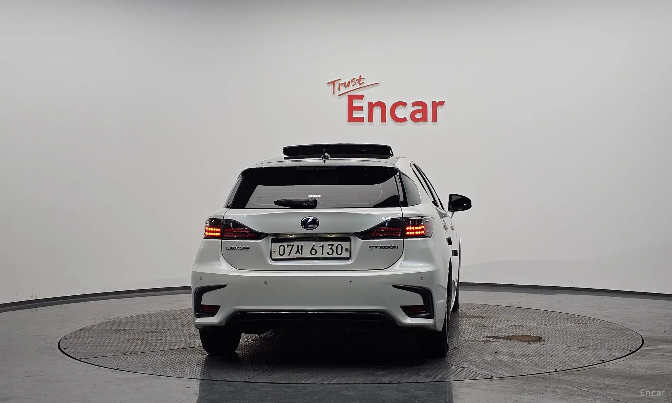 Lexus CT200h превью 4
