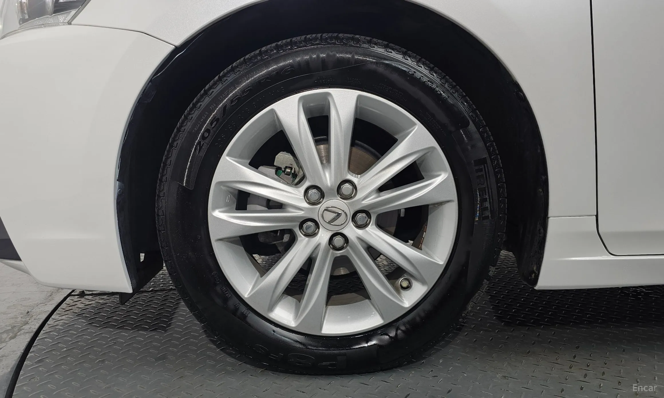 Lexus CT200h превью 5