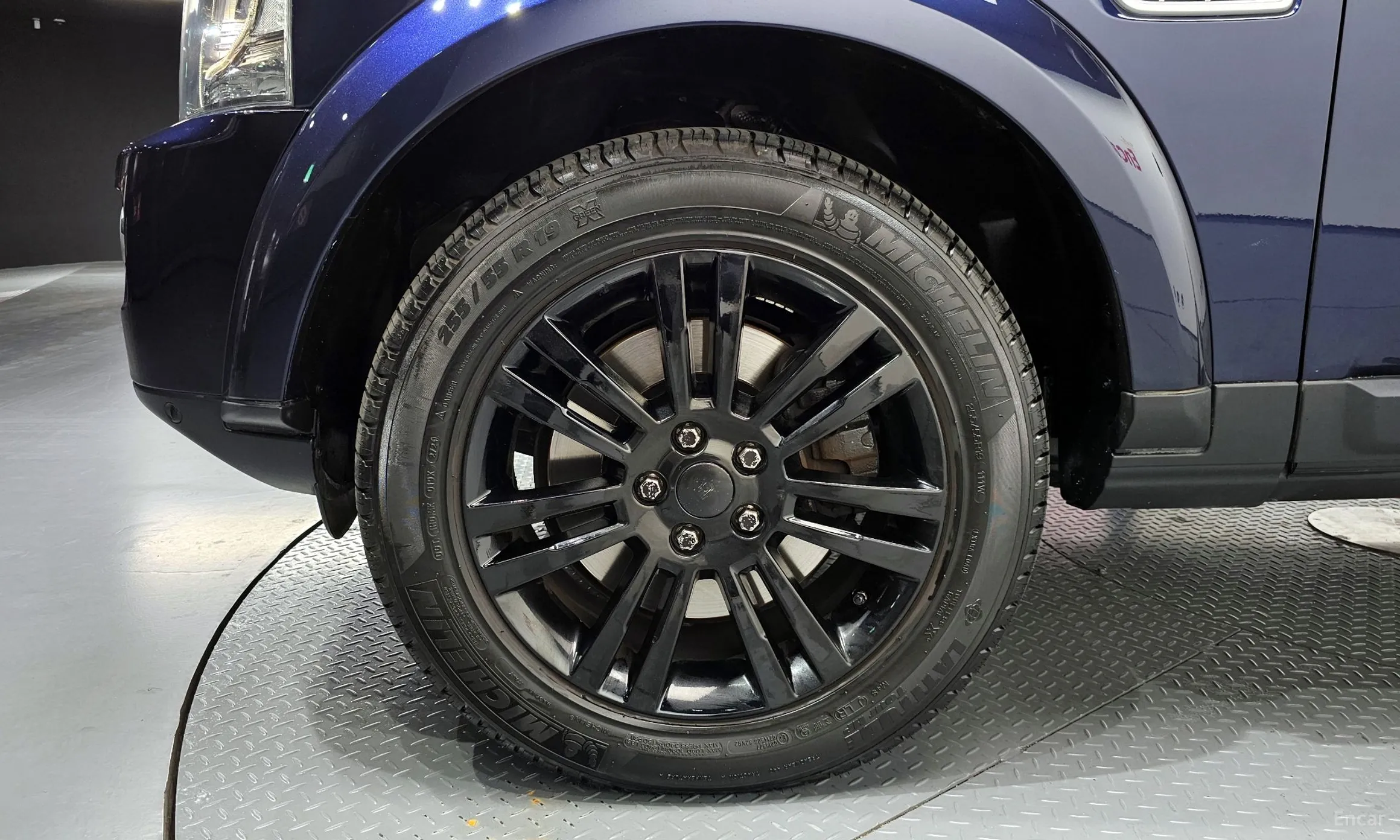 Land Rover Discovery 4 превью 5