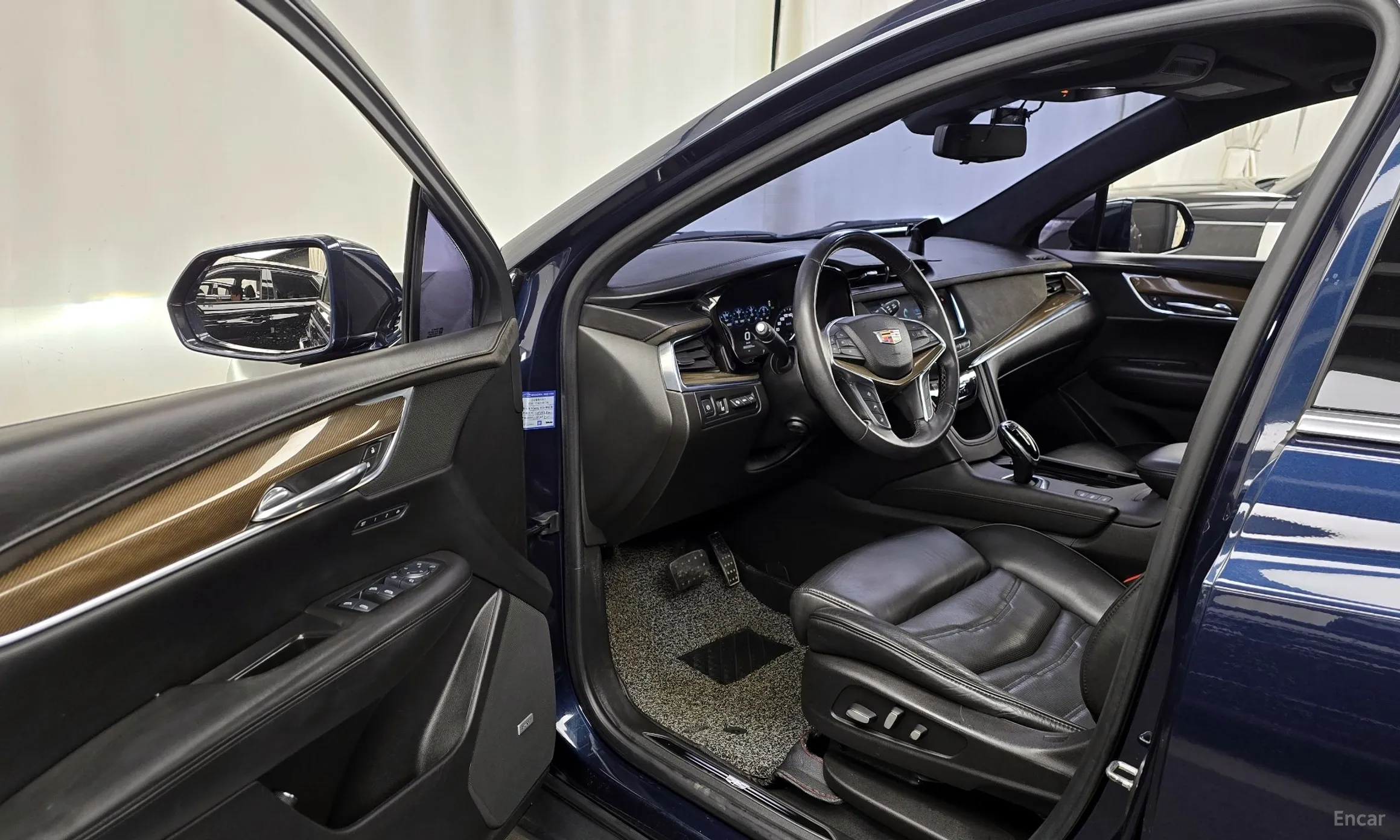Cadillac XT5 превью 10