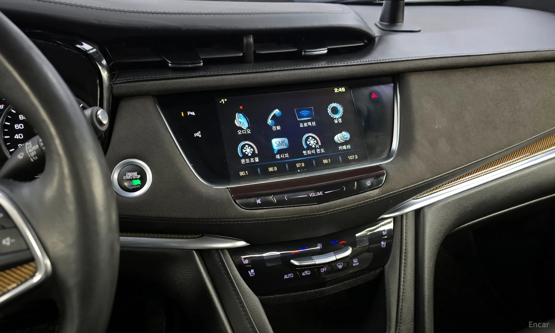 Cadillac XT5 превью 14