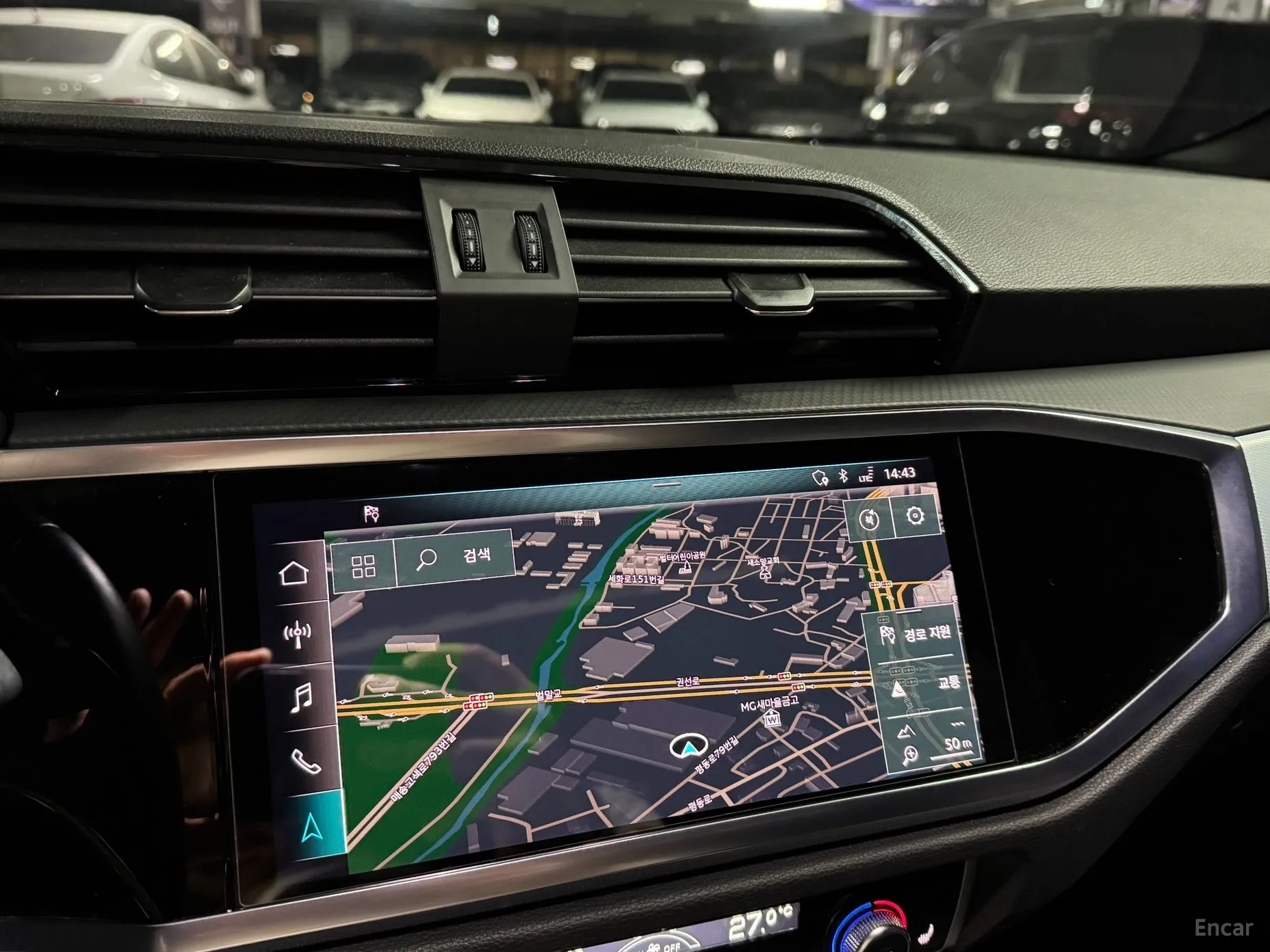 Audi Q3 (F3) превью 13