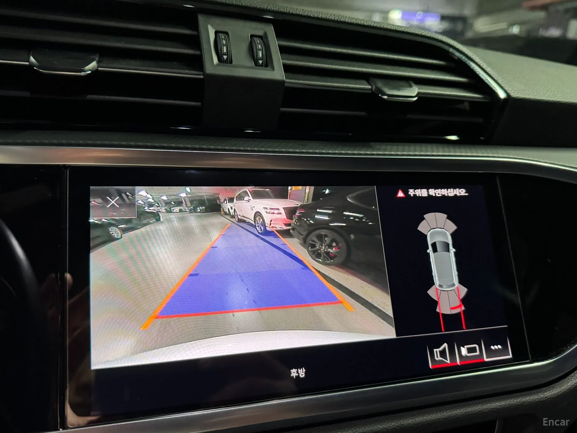 Audi Q3 (F3) превью 14