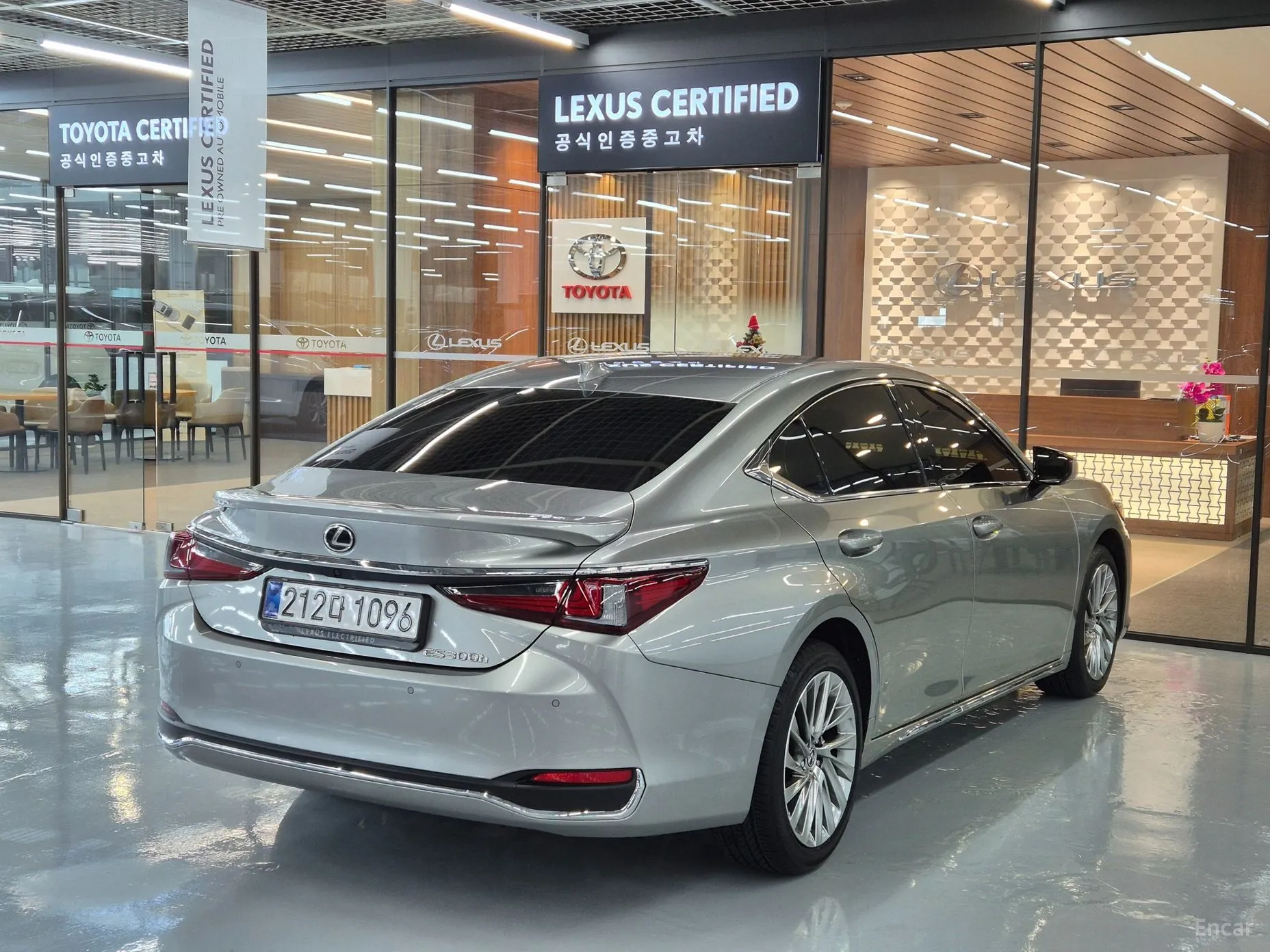Lexus ES300h 7th Generation превью 2
