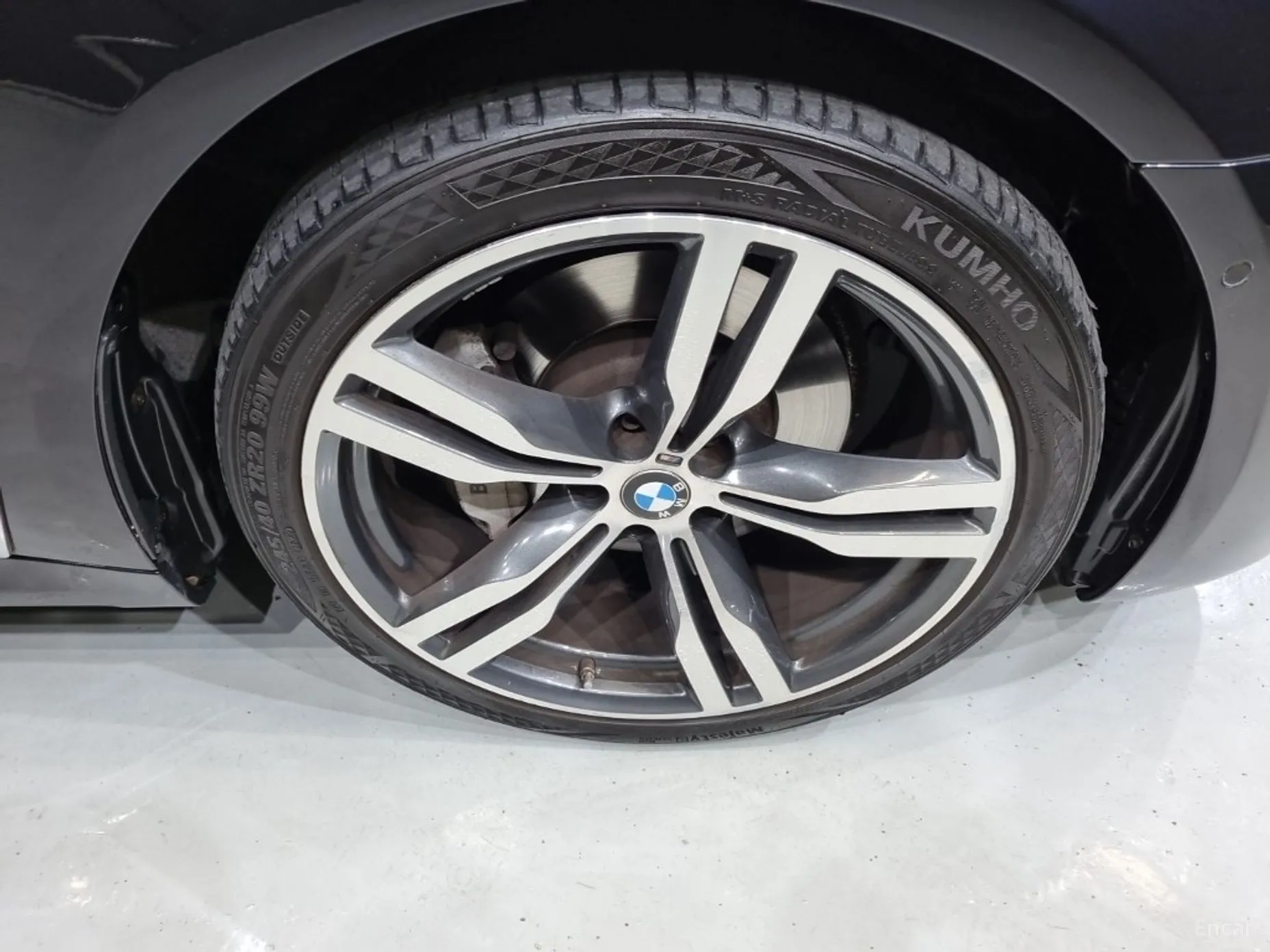 BMW 7 Series (G11) превью 5