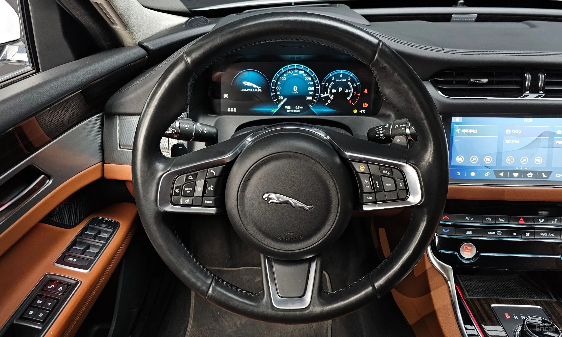 Jaguar XF (x260) превью 13