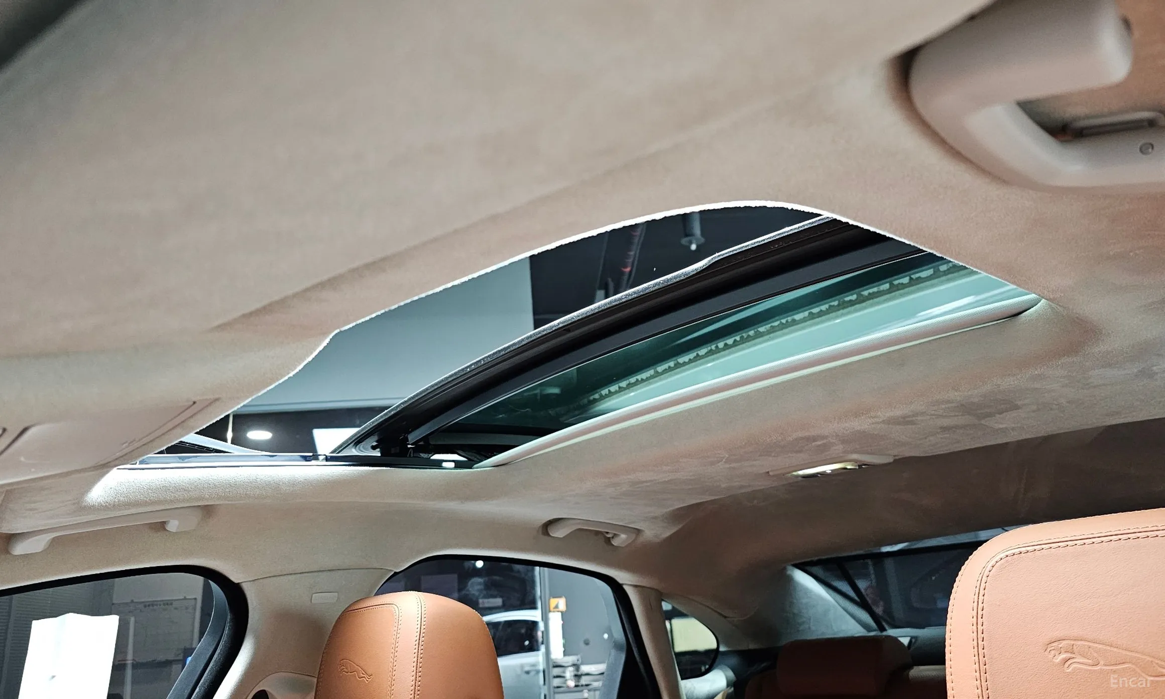 Jaguar XF (x260) превью 18