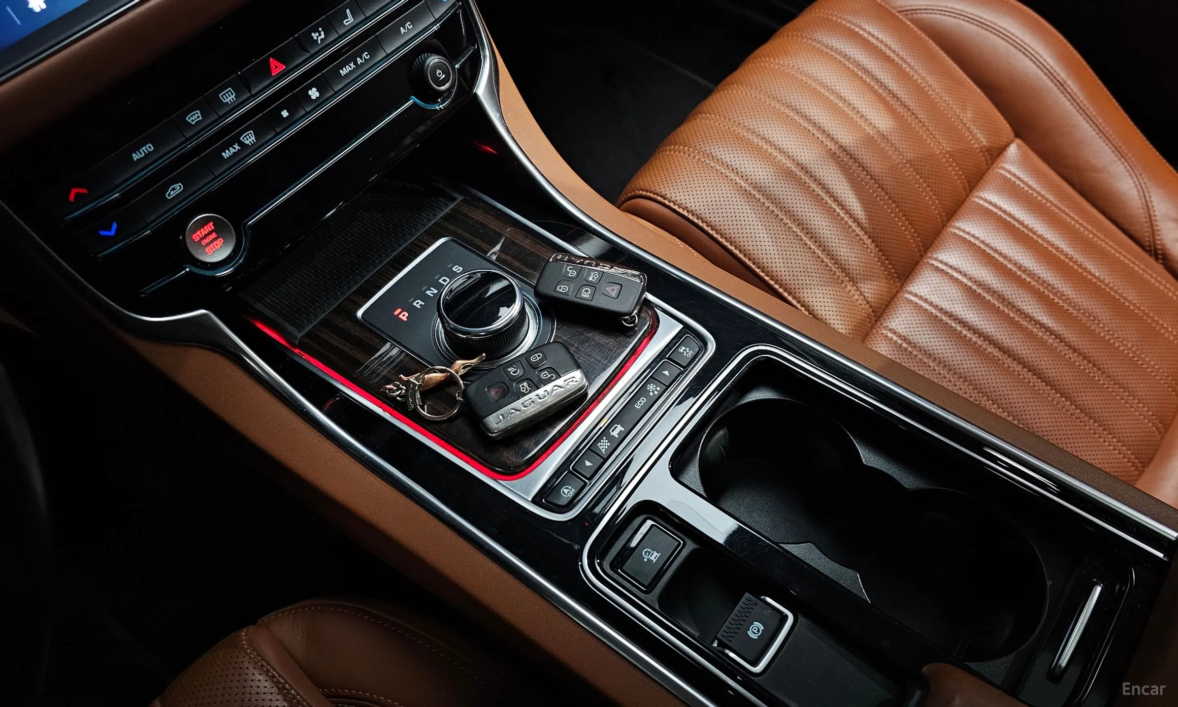 Jaguar XF (x260) превью 9