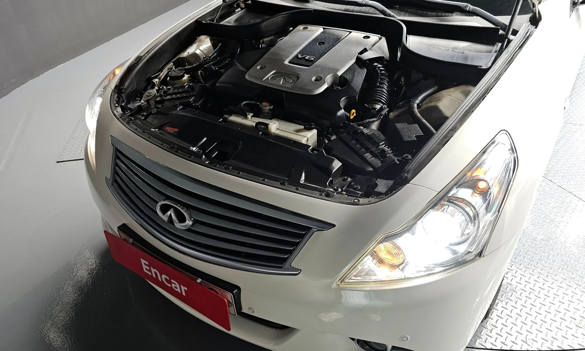 Infiniti G25 превью 6