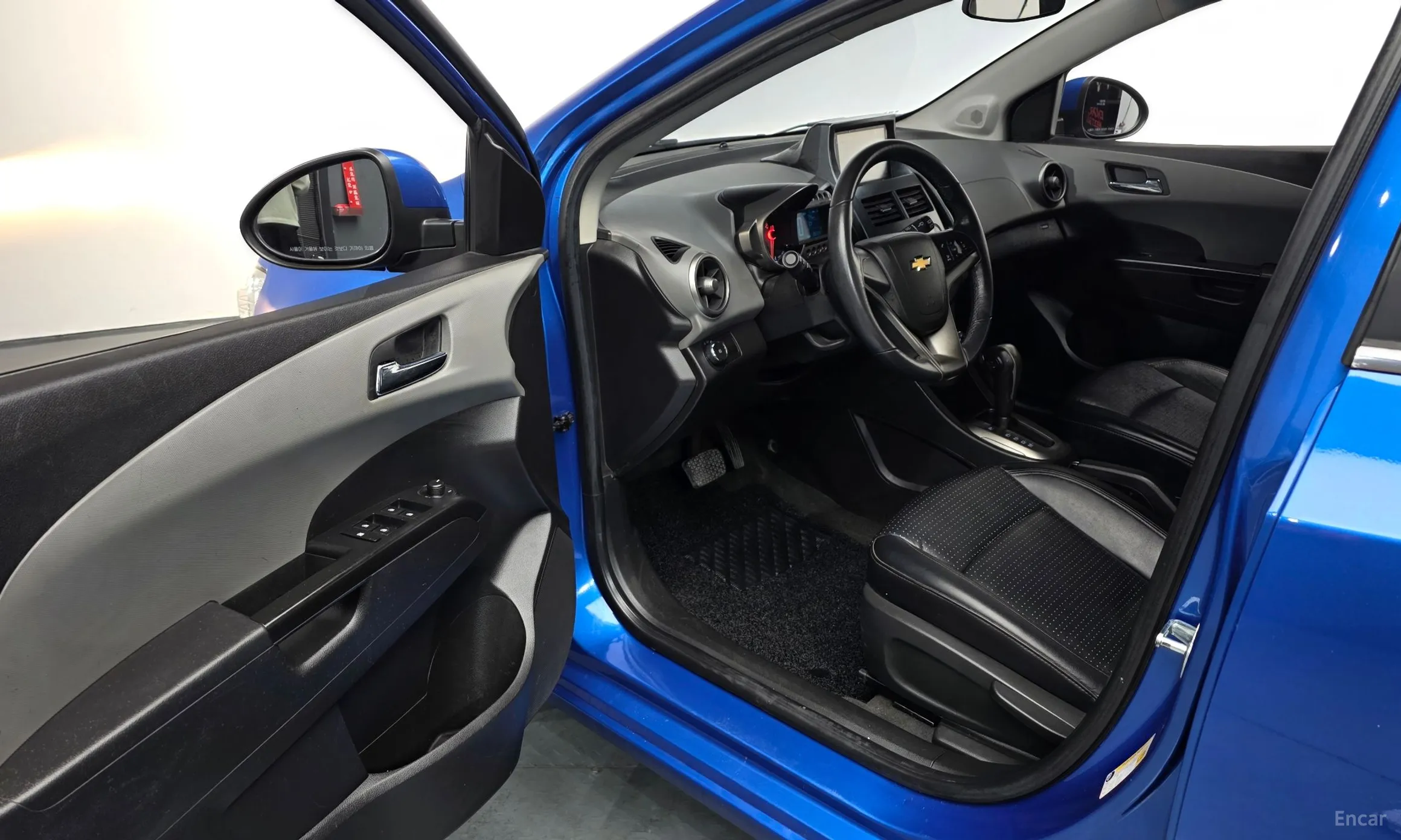 Chevrolet (GM Daewoo) Aveo Hatchback превью 11