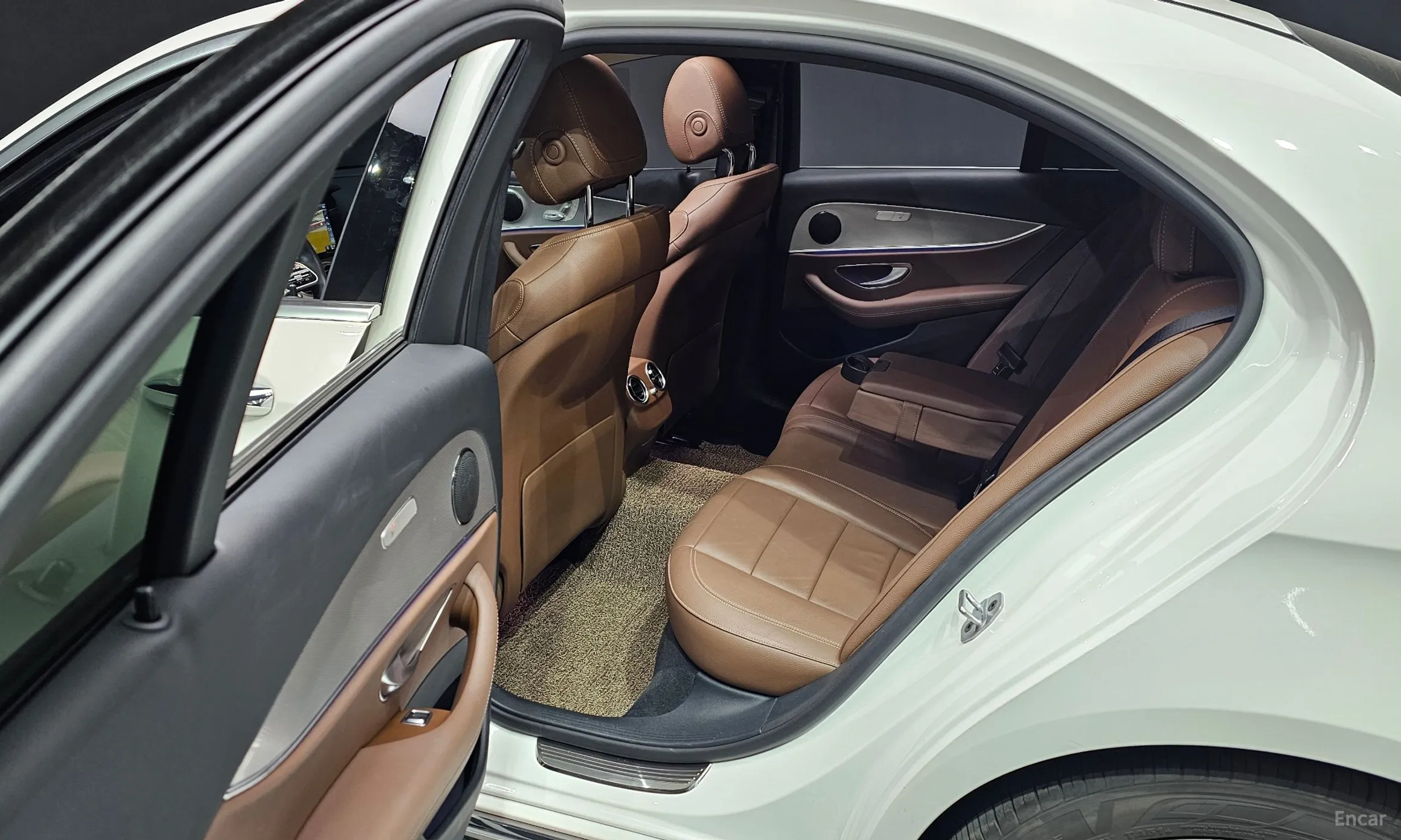 Mercedes Benz E-Class W213 превью 12