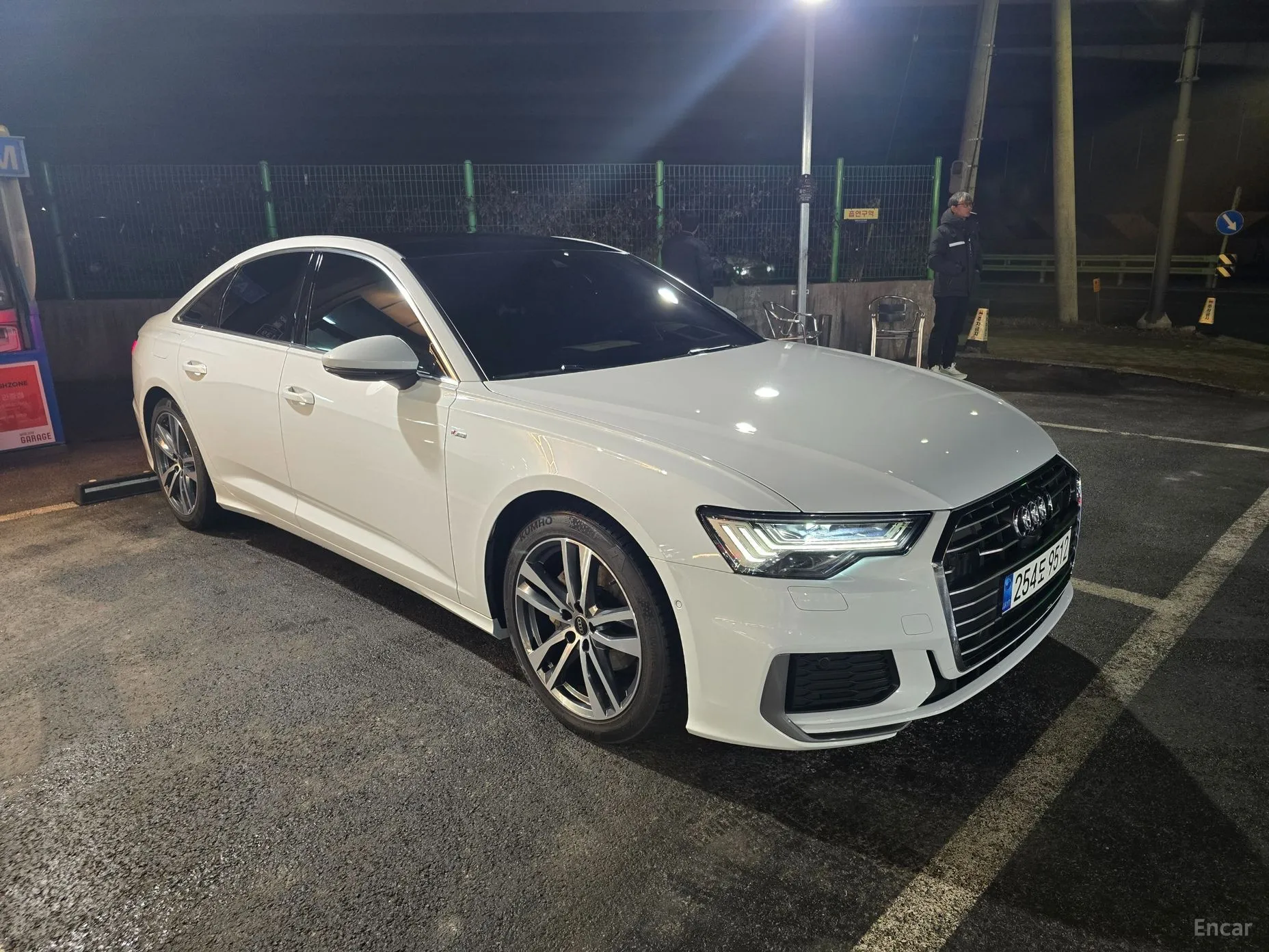 Audi A6 (C8)