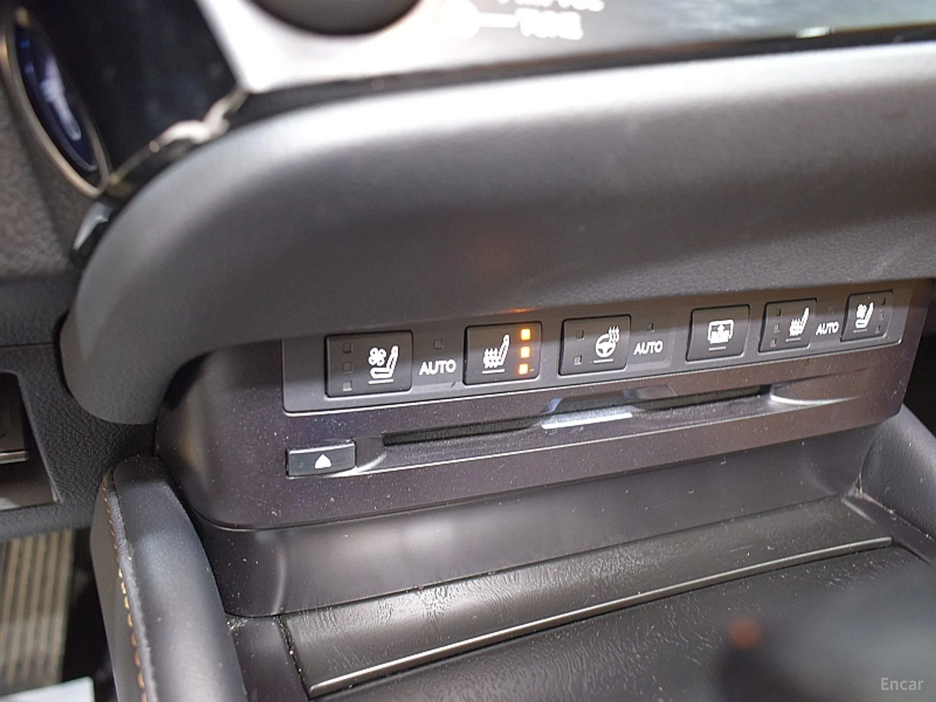 Lexus ES300h 7th Generation превью 18