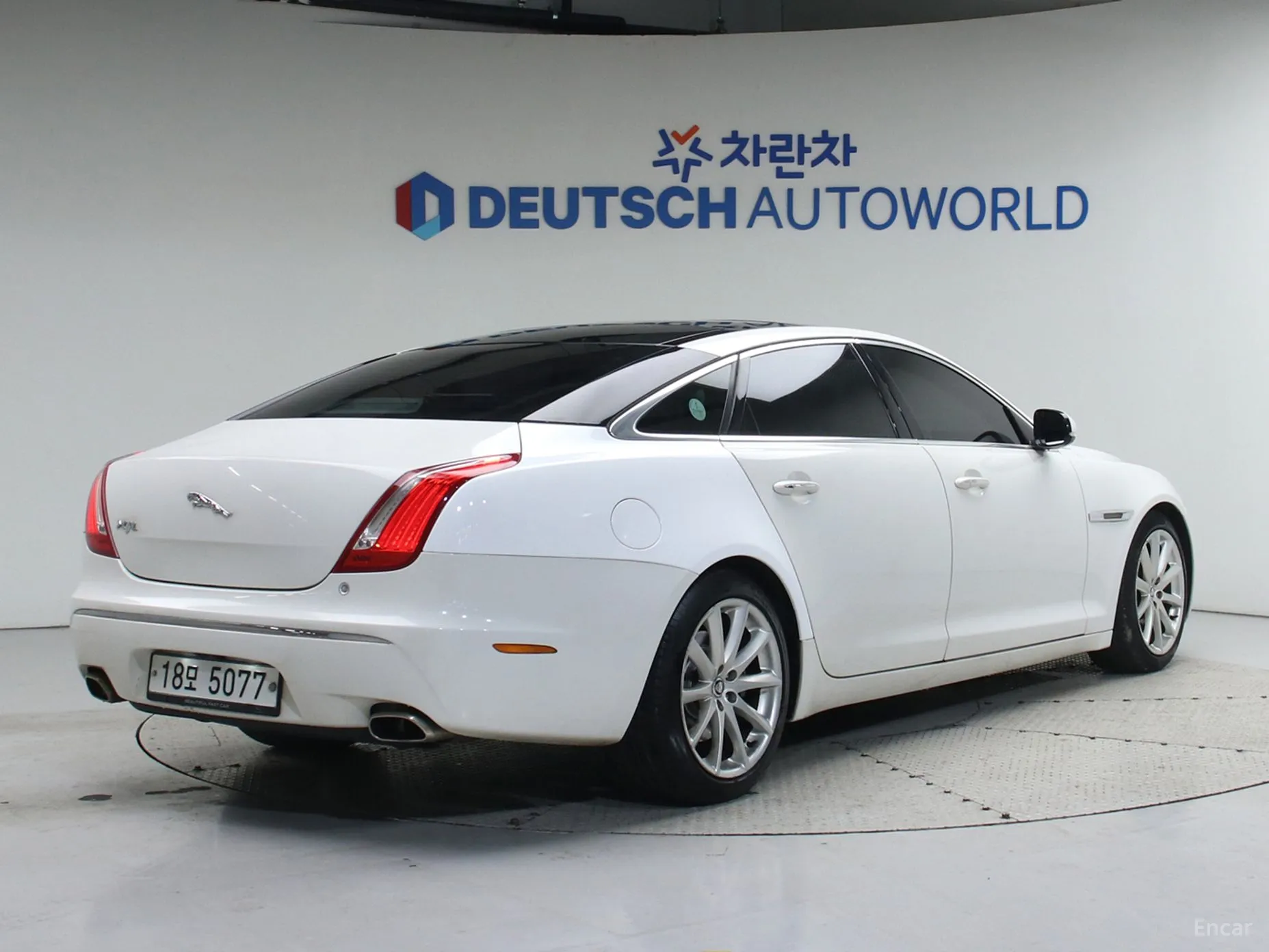 Jaguar All New XJ