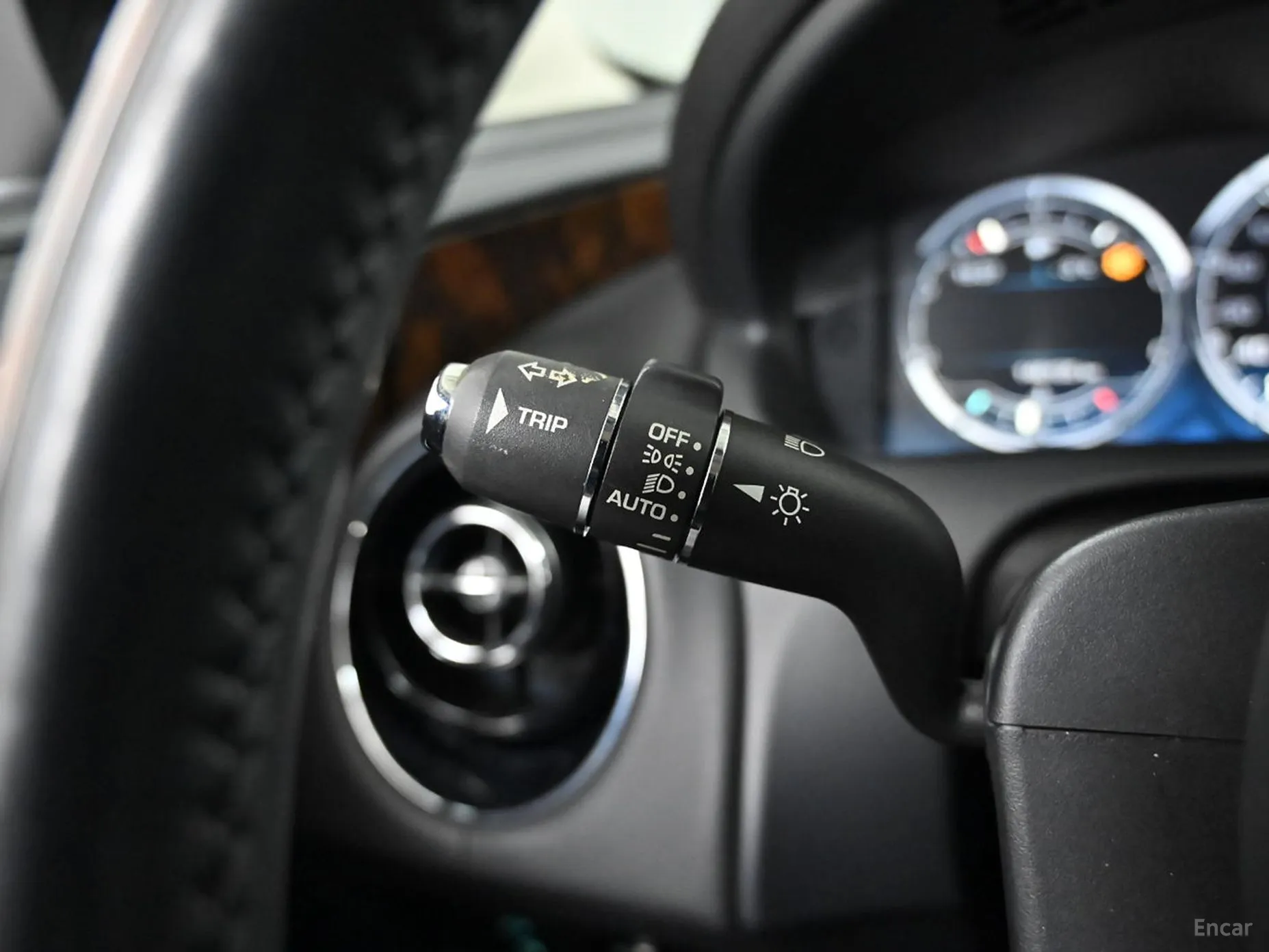 Jaguar All New XJ превью 18