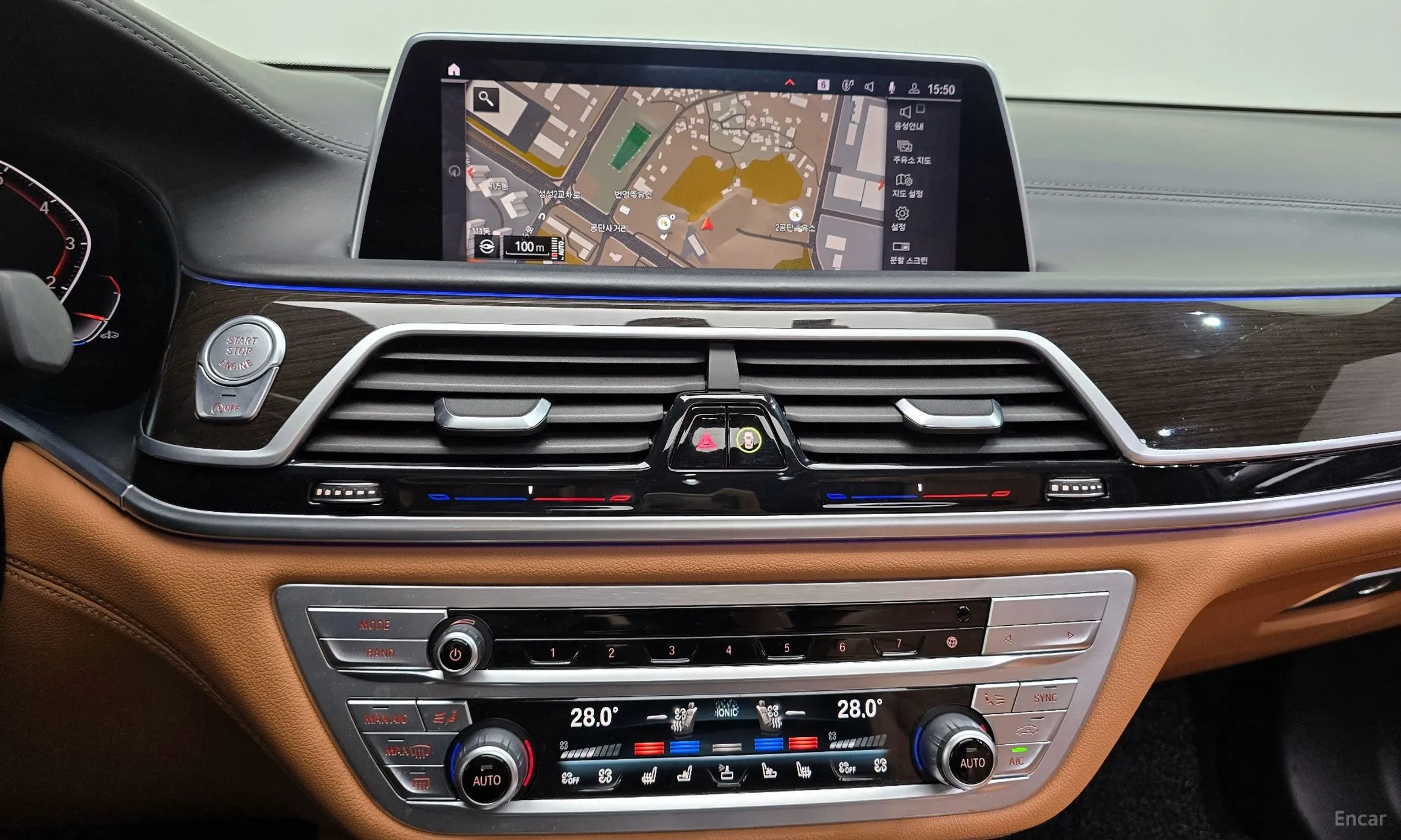 BMW 7 Series (G11) превью 14