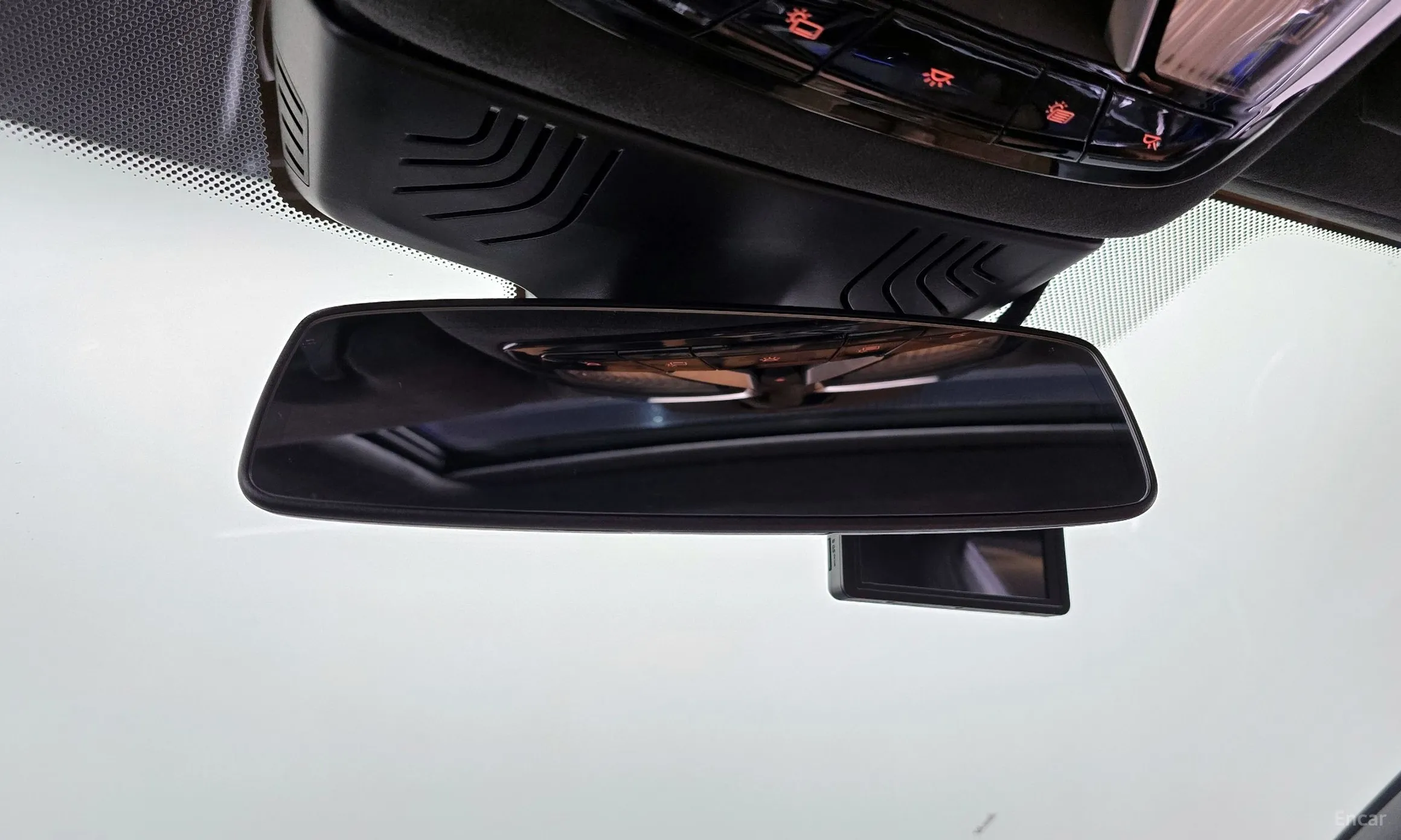 BMW 7 Series (G11) превью 16