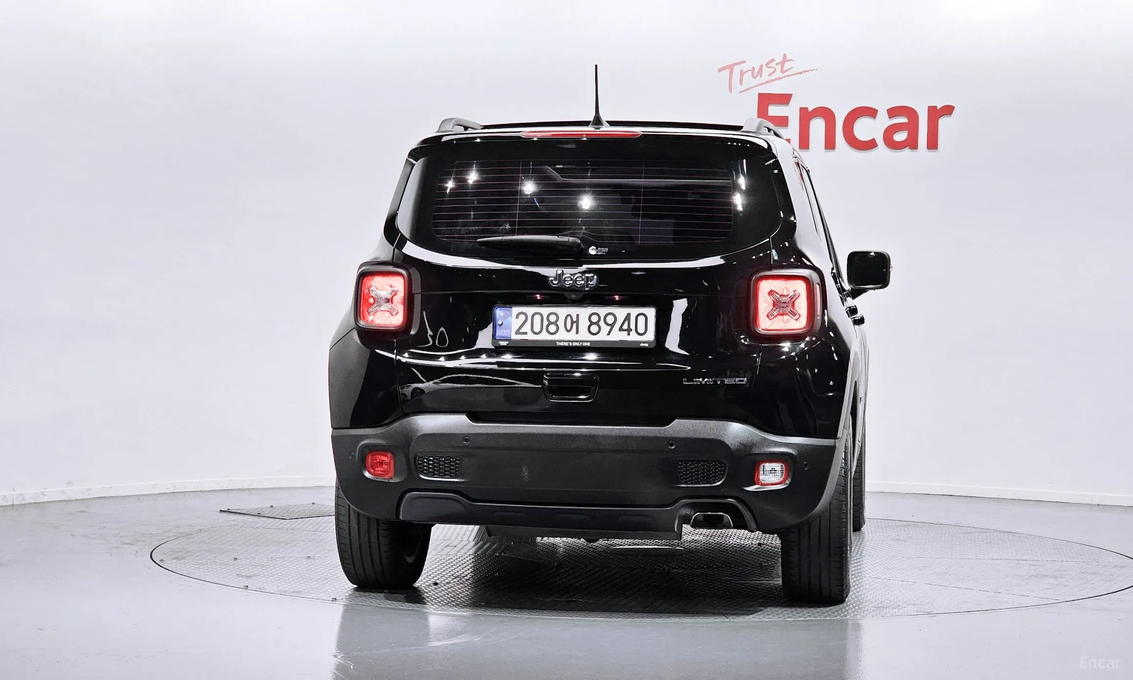 Jeep Renegade превью 4