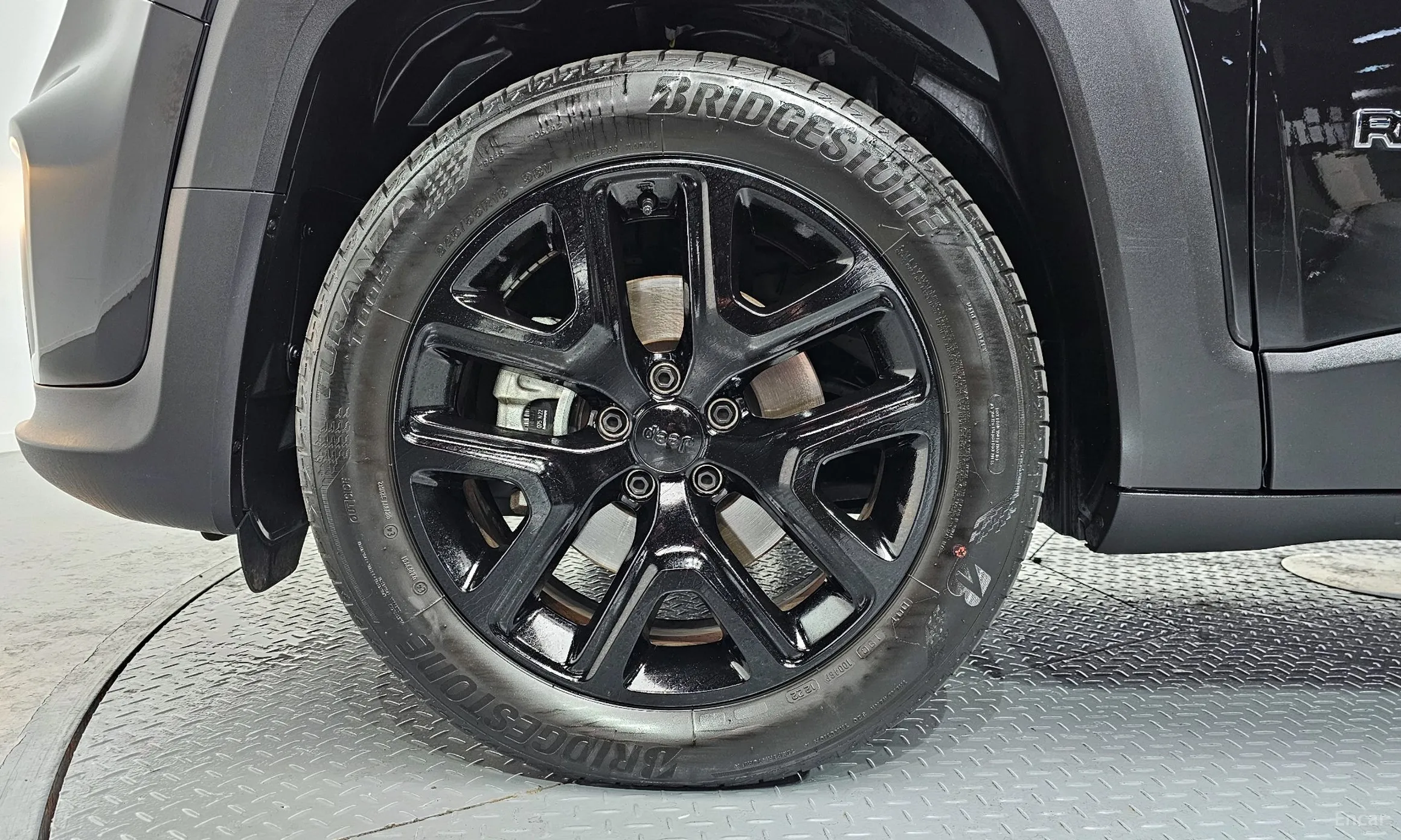 Jeep Renegade превью 5